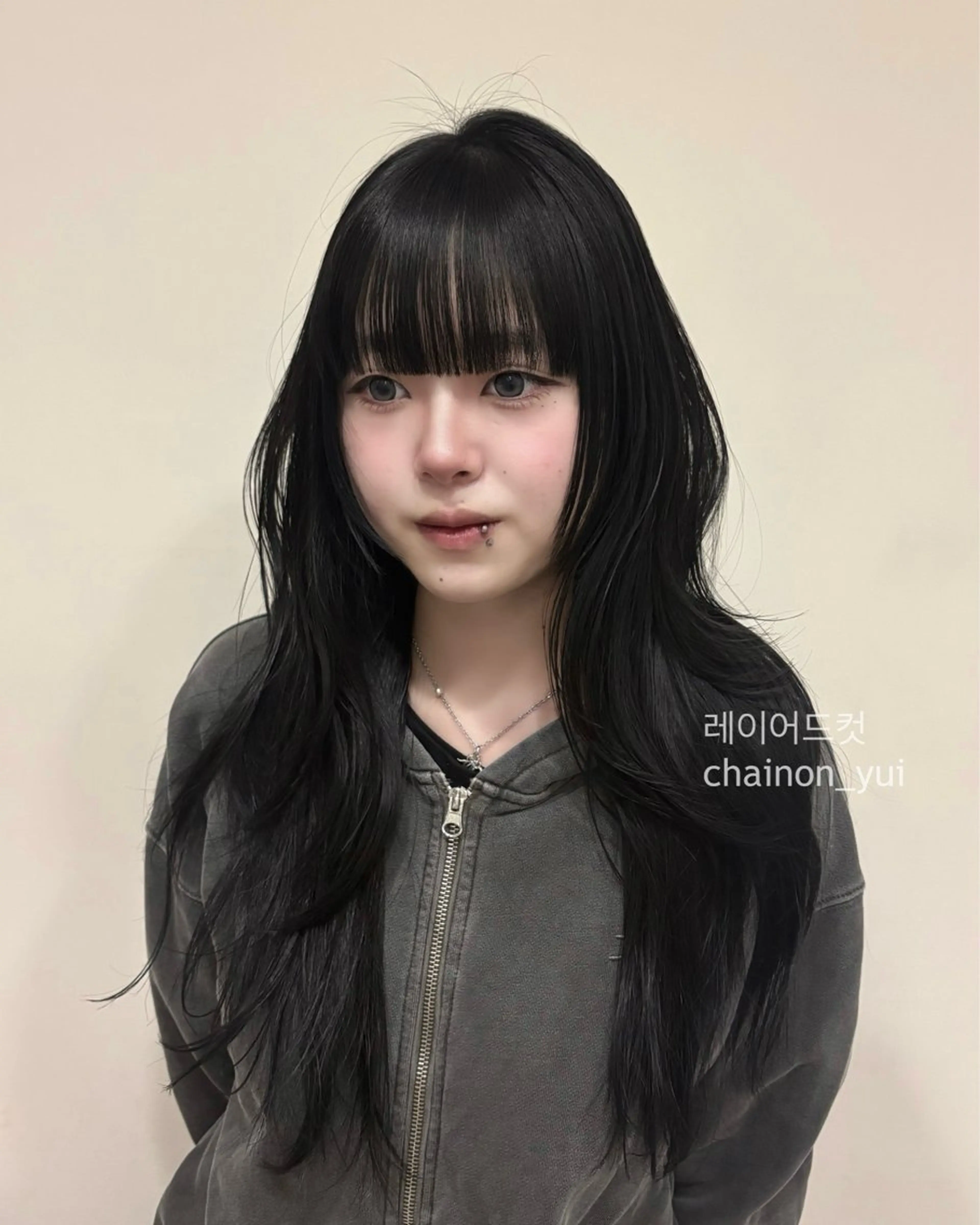 ロング カット ヘアカラー YUI 武庫之荘美容室のヘアスタイル