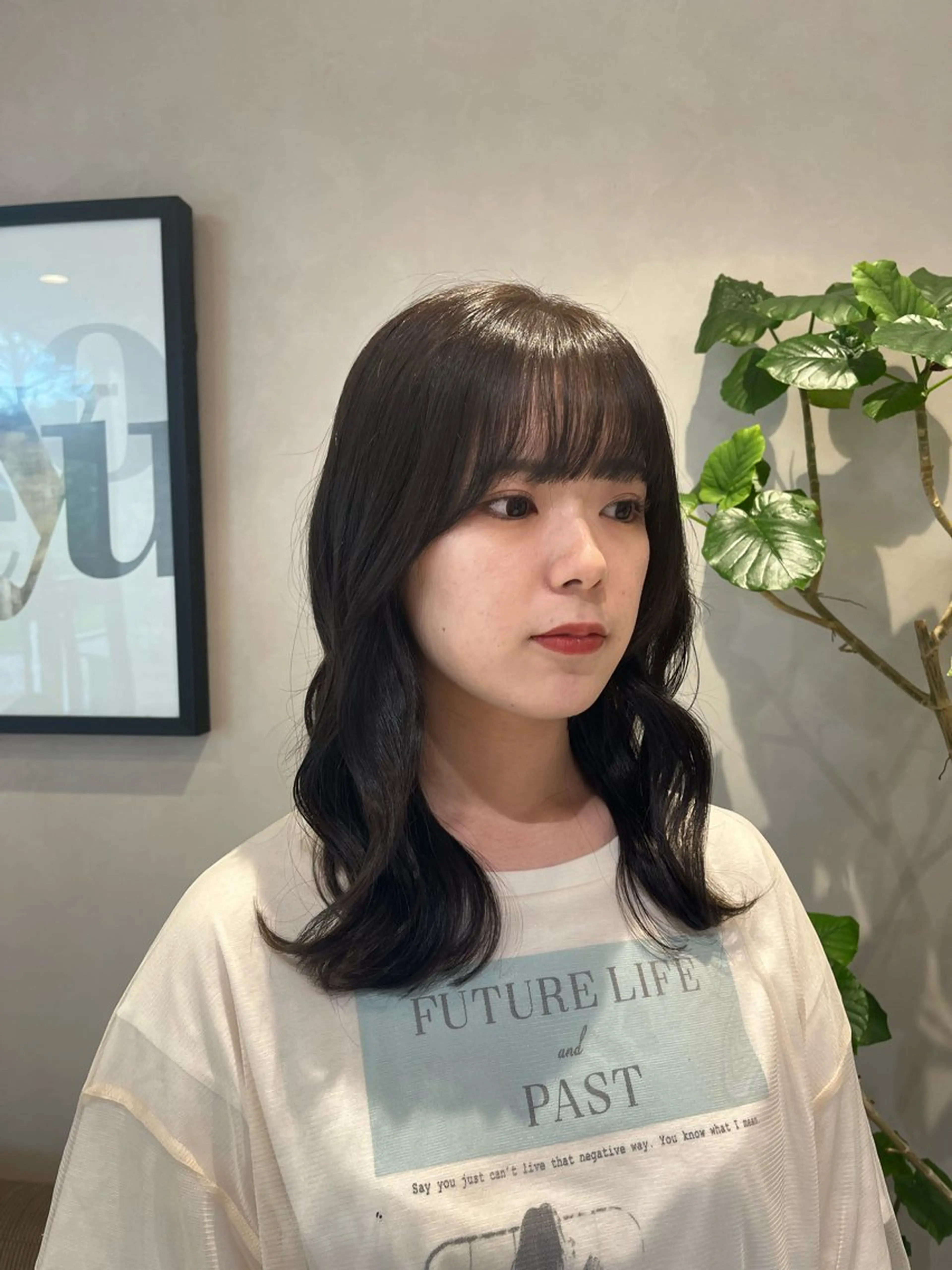 ミディアム カラー オリーブカラー 寒色 ♡ レイヤー ┊︎miyuのヘアスタイル