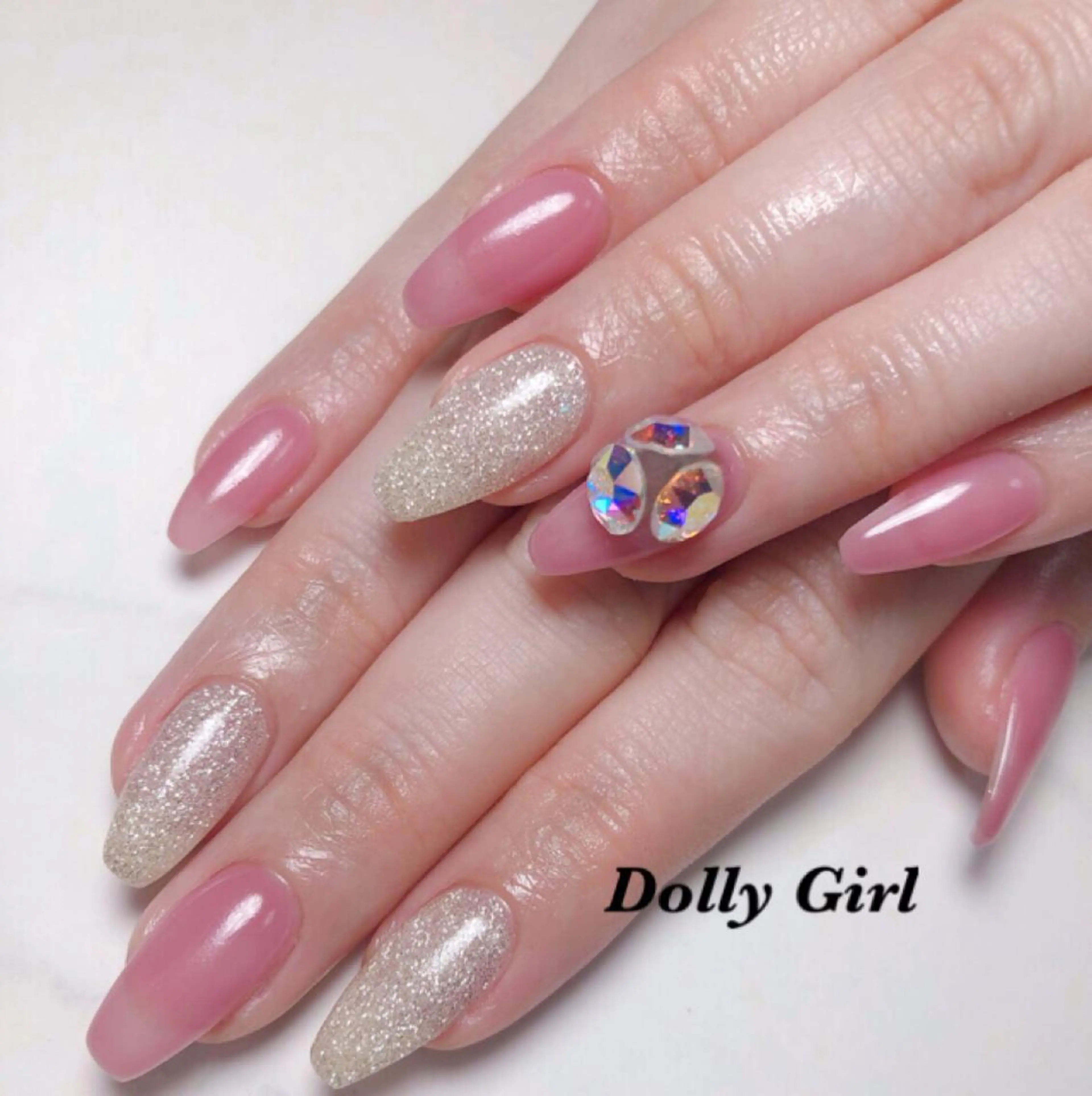 ネイル 個室ネイルサロンDolly Girl〜ドーリーガール〜所属・DollyGirl KYOKOのネイルデザイン