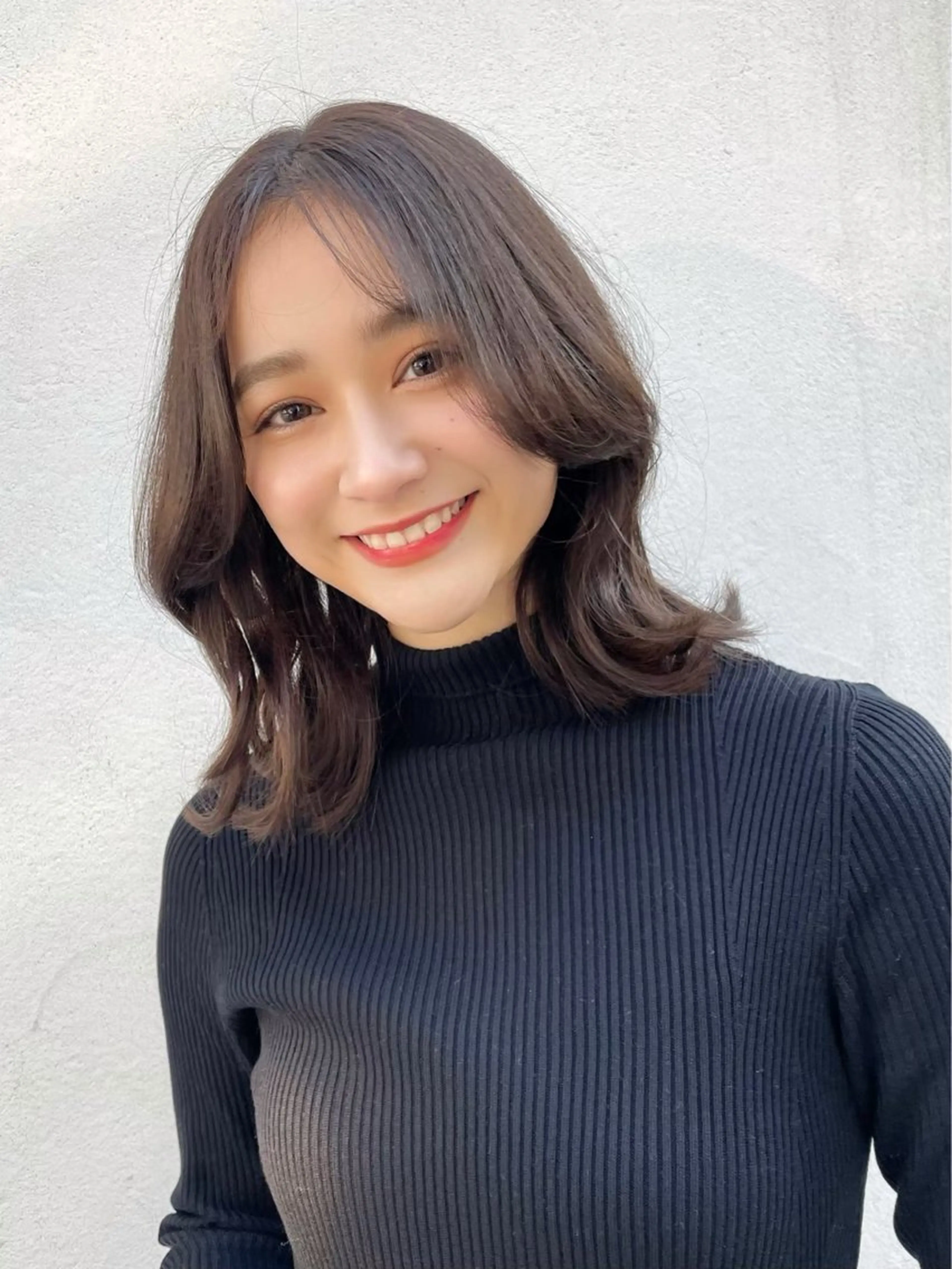 ミディアム カット ヘアカラー トリートメント 新宿/韓国レイヤー/ 顔周りカット松本美晴のヘアスタイル