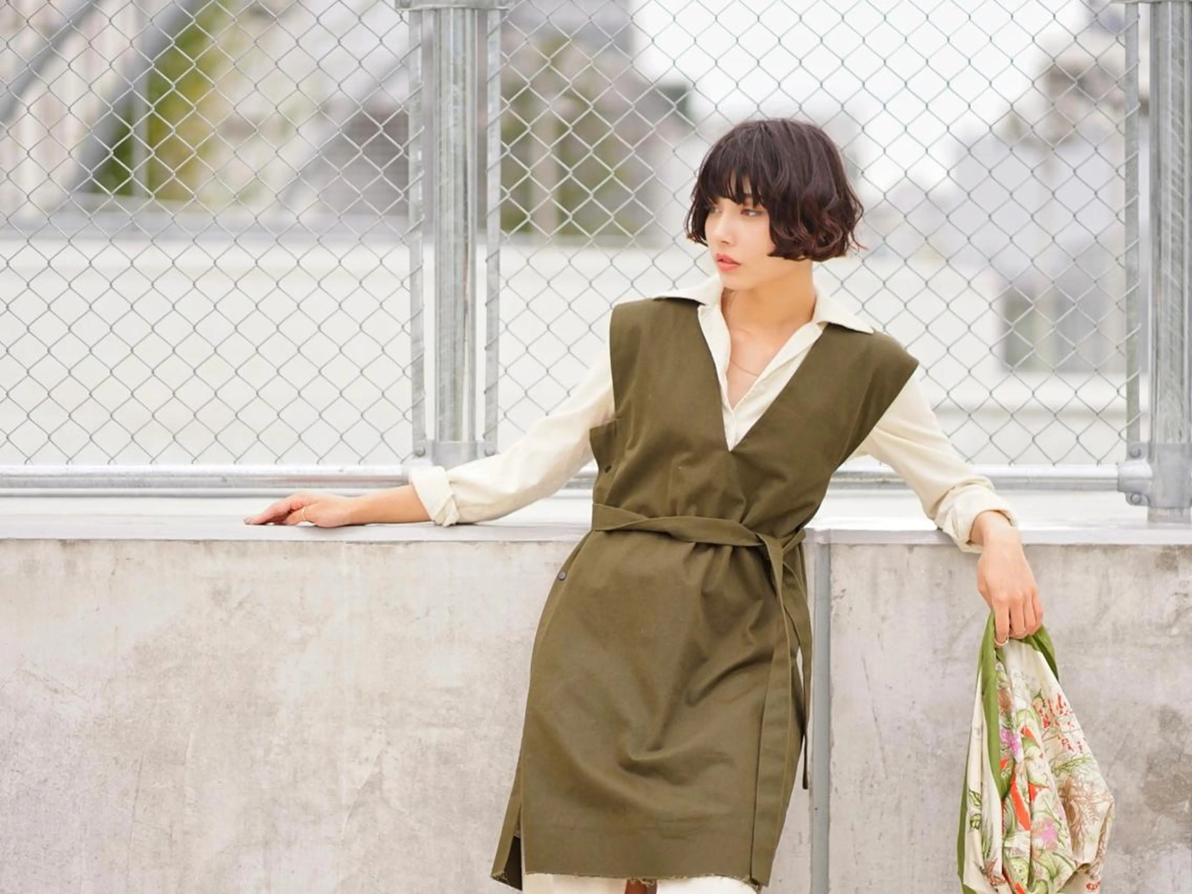 セミロング カラー パーマ ヘアアレンジ アディクシーカラー アッシュ バレイヤージュ ベージュカラー ブリーチ newi grande 横浜店のヘアスタイル