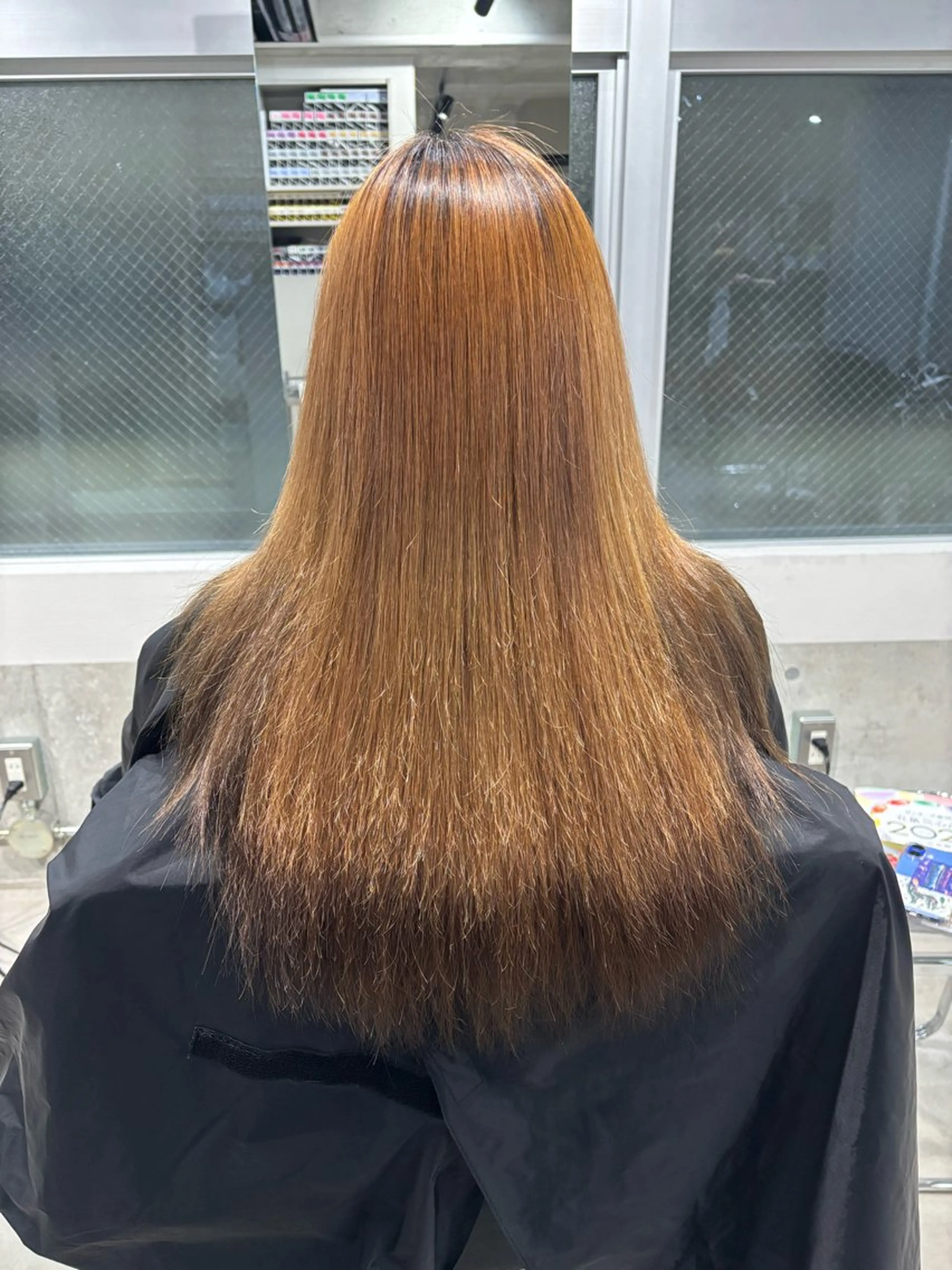 ロング 縮毛矯正 デザインカラー みさのヘアスタイル