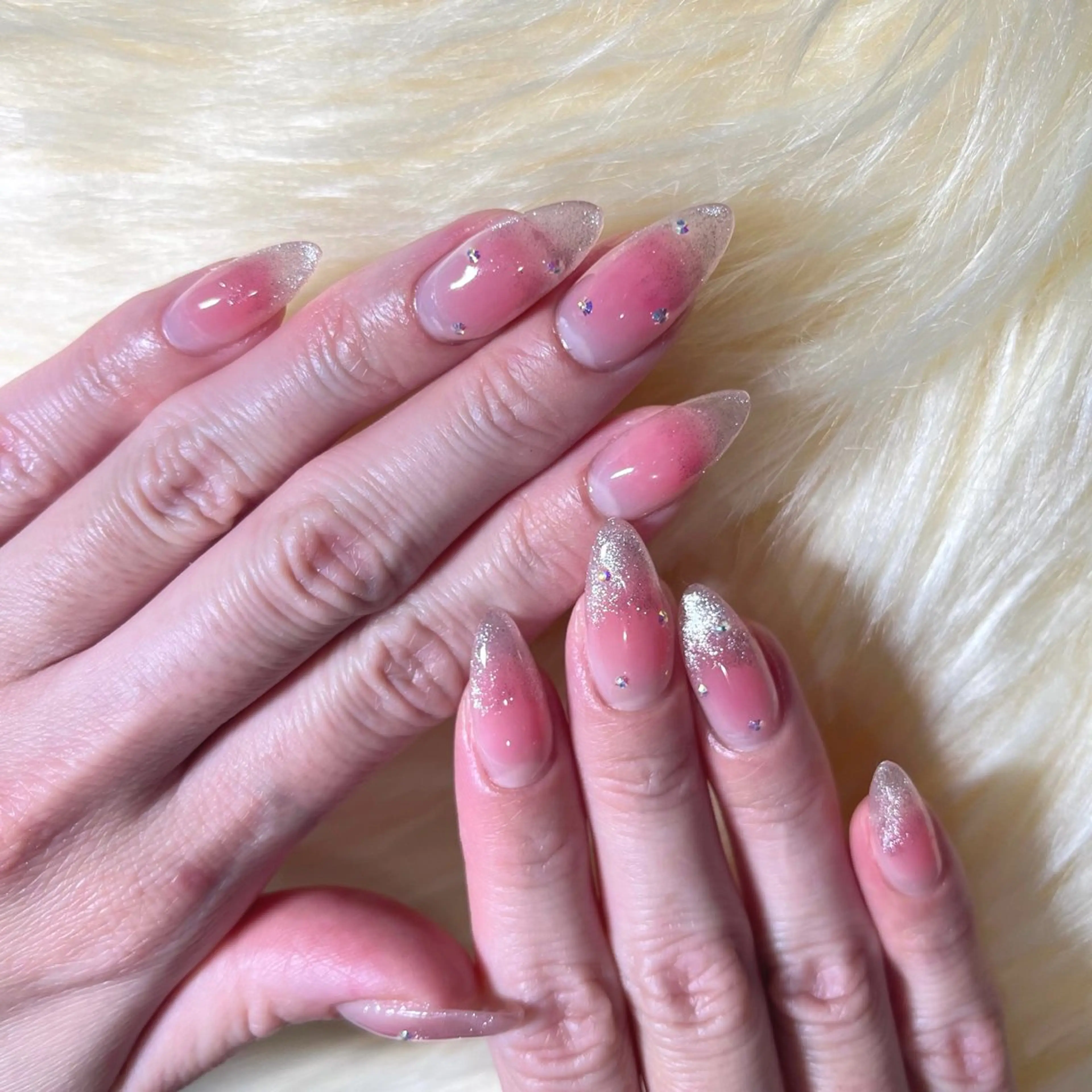 ネイル ハンドネイル Betty ✶のマツエク・マツパデザイン