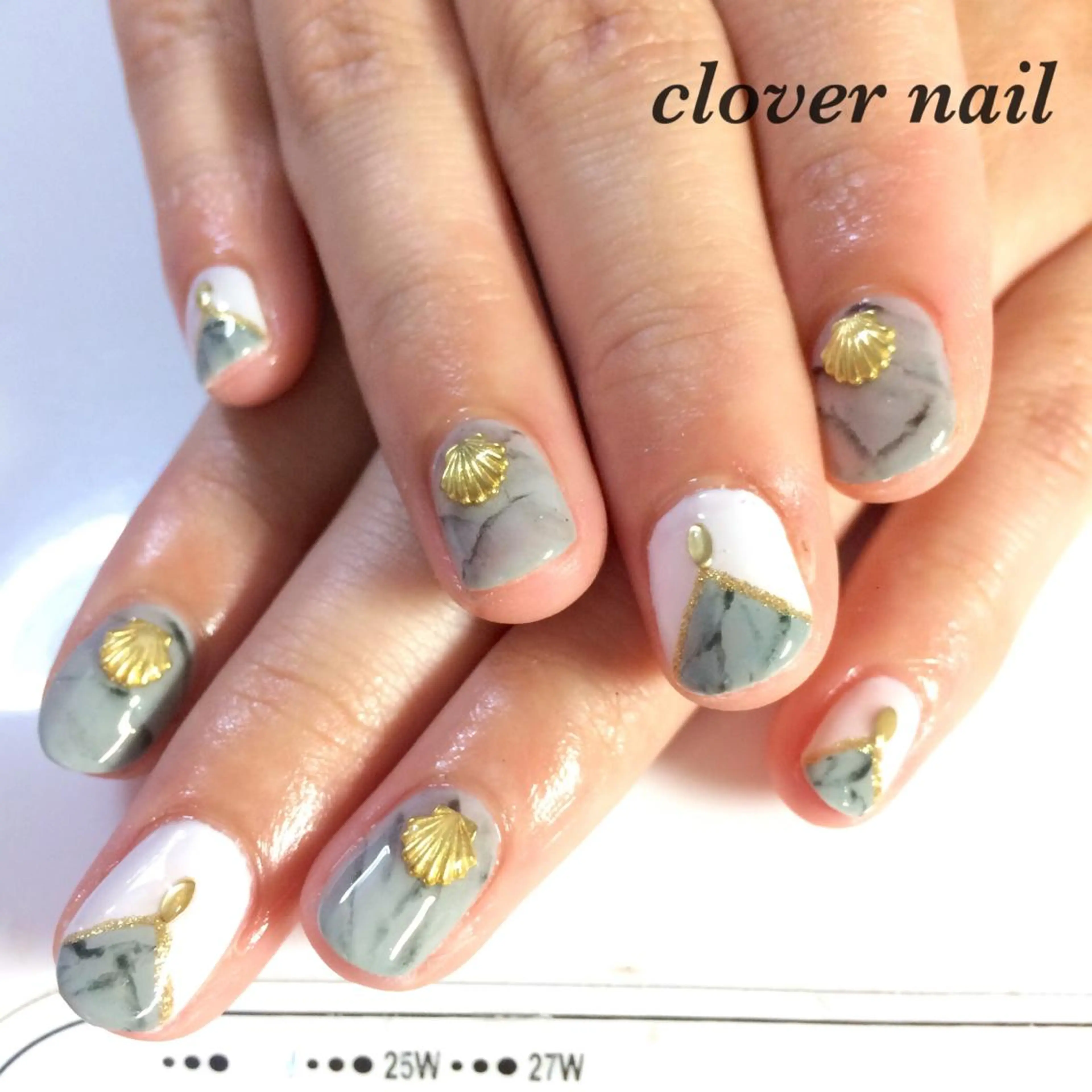 ネイル clover nailのネイルデザイン