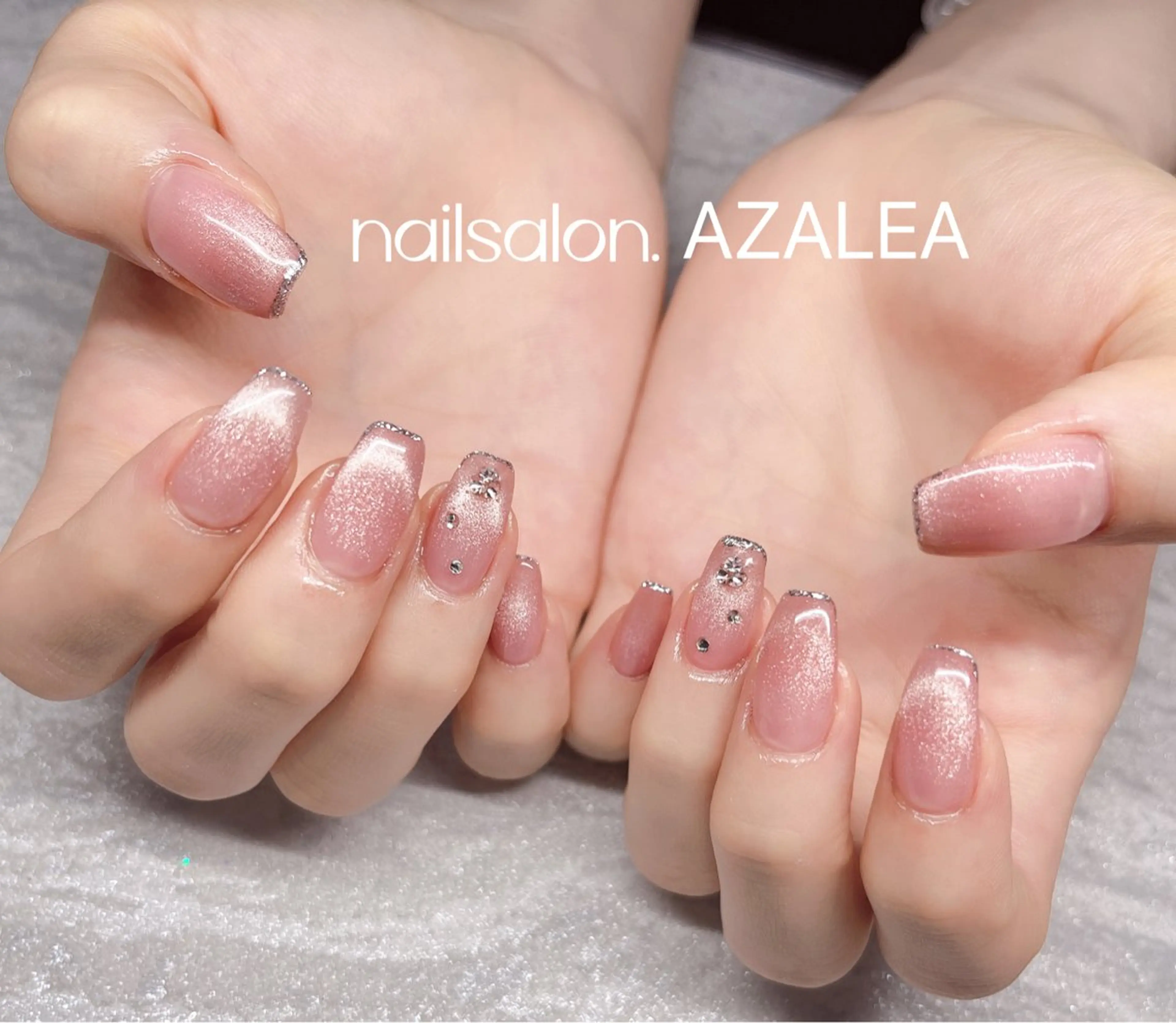 ネイル R inのネイルデザイン