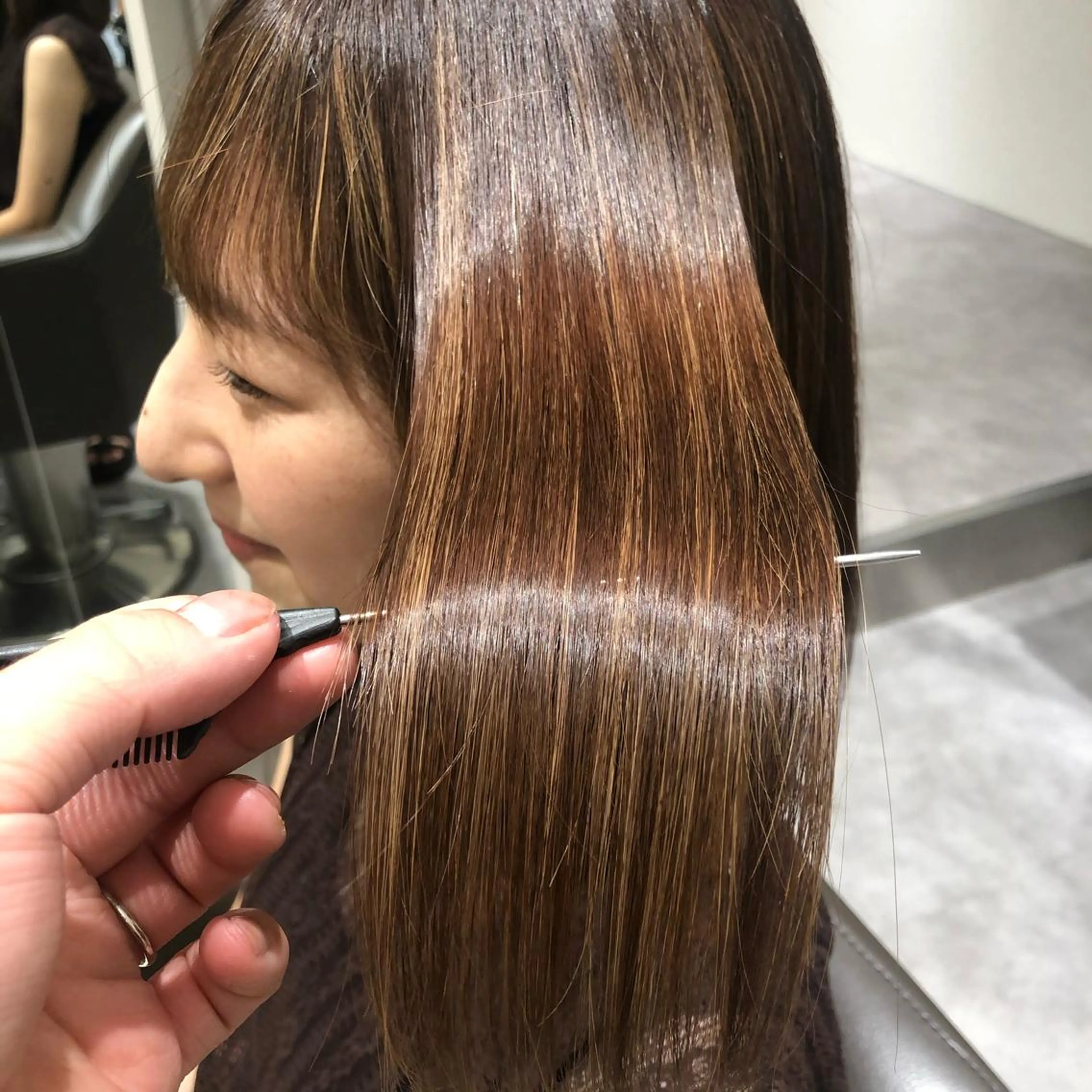 セミロング ムトウセイマ/艶髪 /艶ケアWブリーチのヘアスタイル