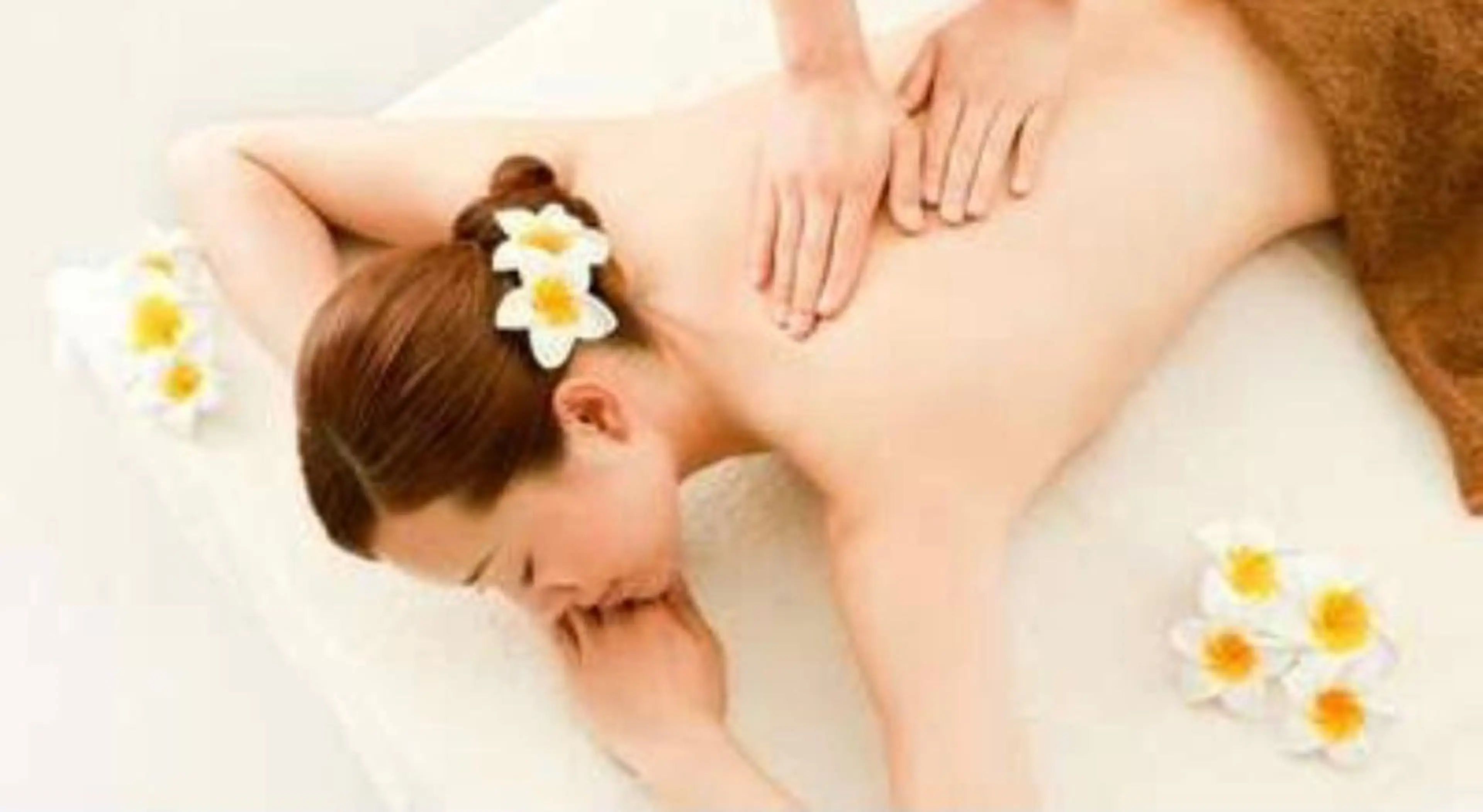 【背中ケア 】アロマリラクゼーション+アドバイスコース🌱ｲﾙﾈｰｼﾞｭ使用《背中、肩、首筋を丁寧にマッサージ》の写真