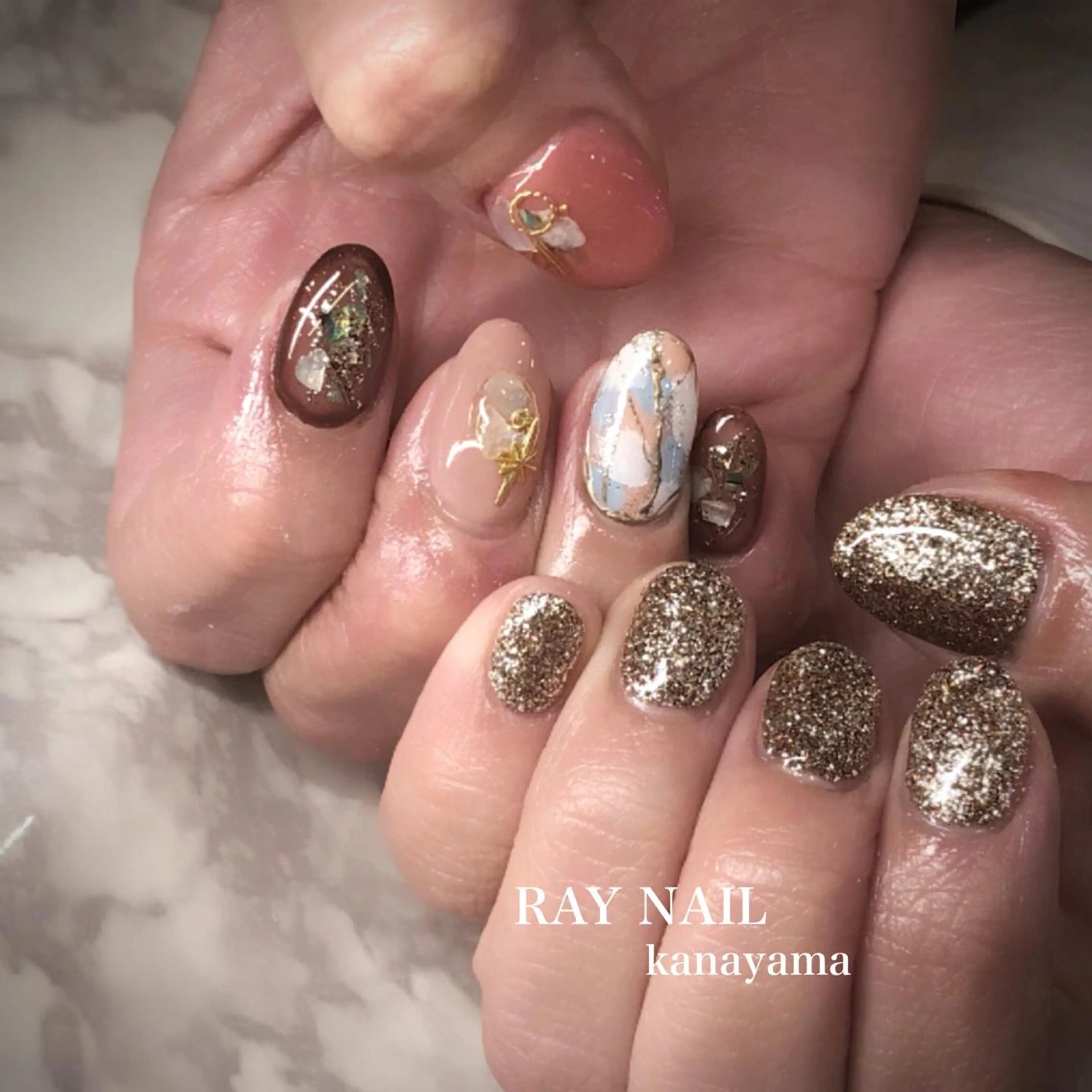 ネイル グラデーション ラメ(グリッター) ワンカラーネイル Arowa 伊田のネイルデザイン