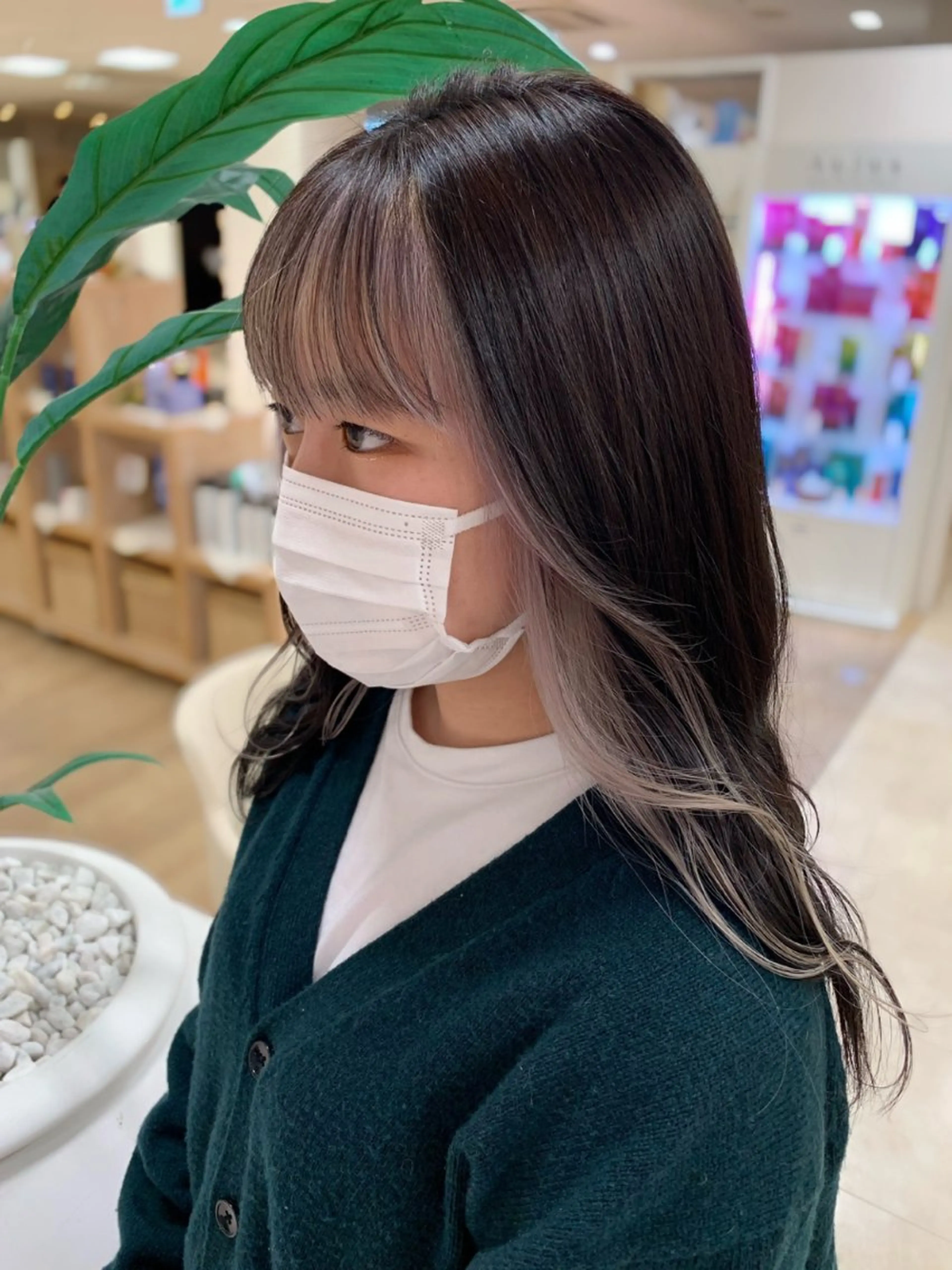 セミロング カラー バレイヤージュ ミストバング ベージュカラー ブリーチ ブロンド ヘアカラー トリートメント 銀座/ハイライト特化 🌿ブリーチ/片山のヘアスタイル