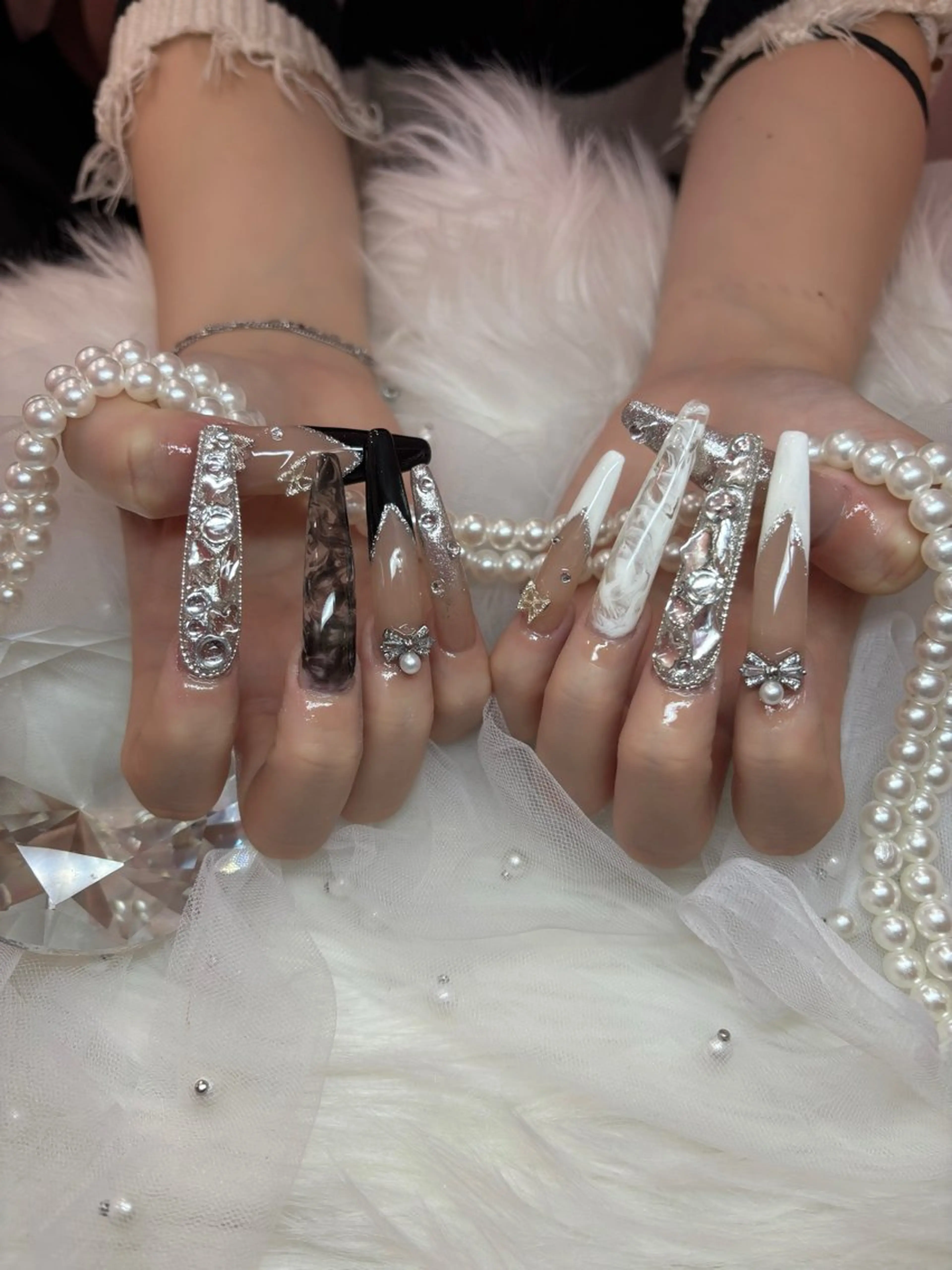 ネイル 韓国ネイル ロングネイル メンズネイル スーパーロングネイル ワンホンネイル ハンドネイル ビューティーサロン ICYのネイルデザイン