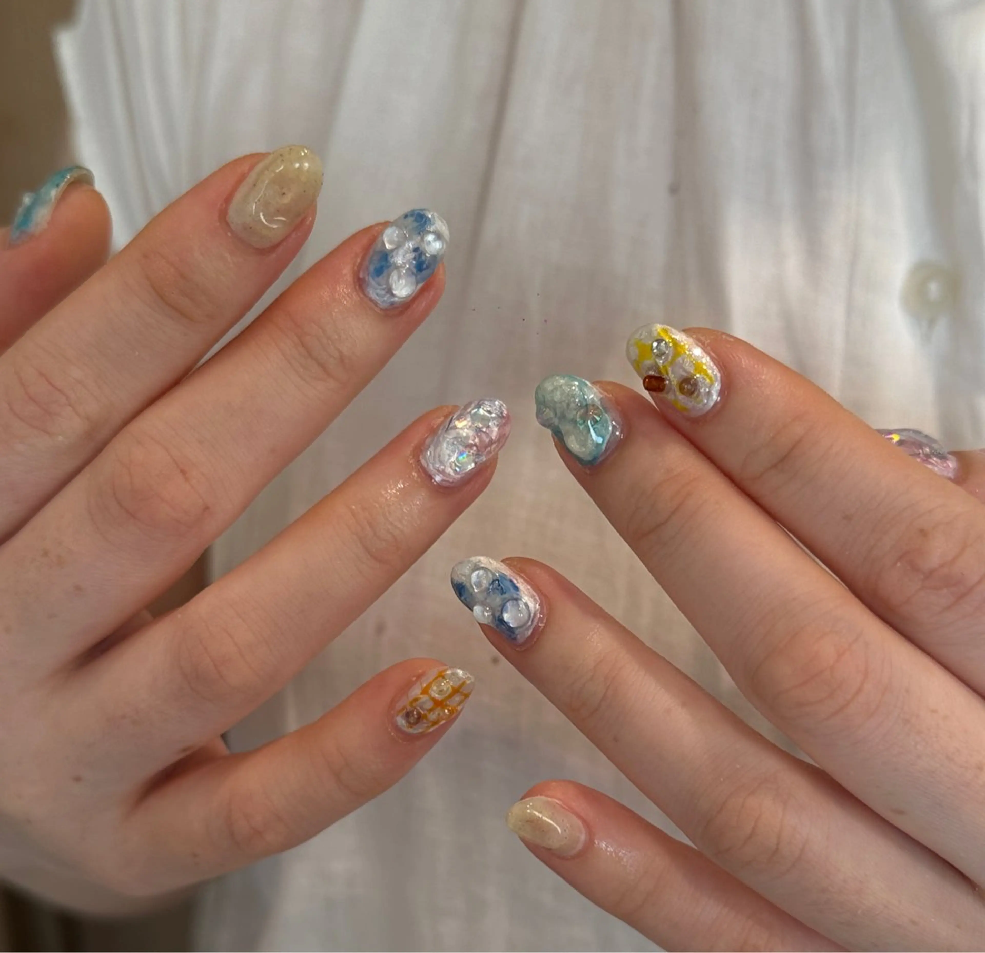 ネイル ハンドネイル 🎀 Hiyubi._.nail 🫧所属・🎀フェイ フェイ🫧💗のネイルデザイン