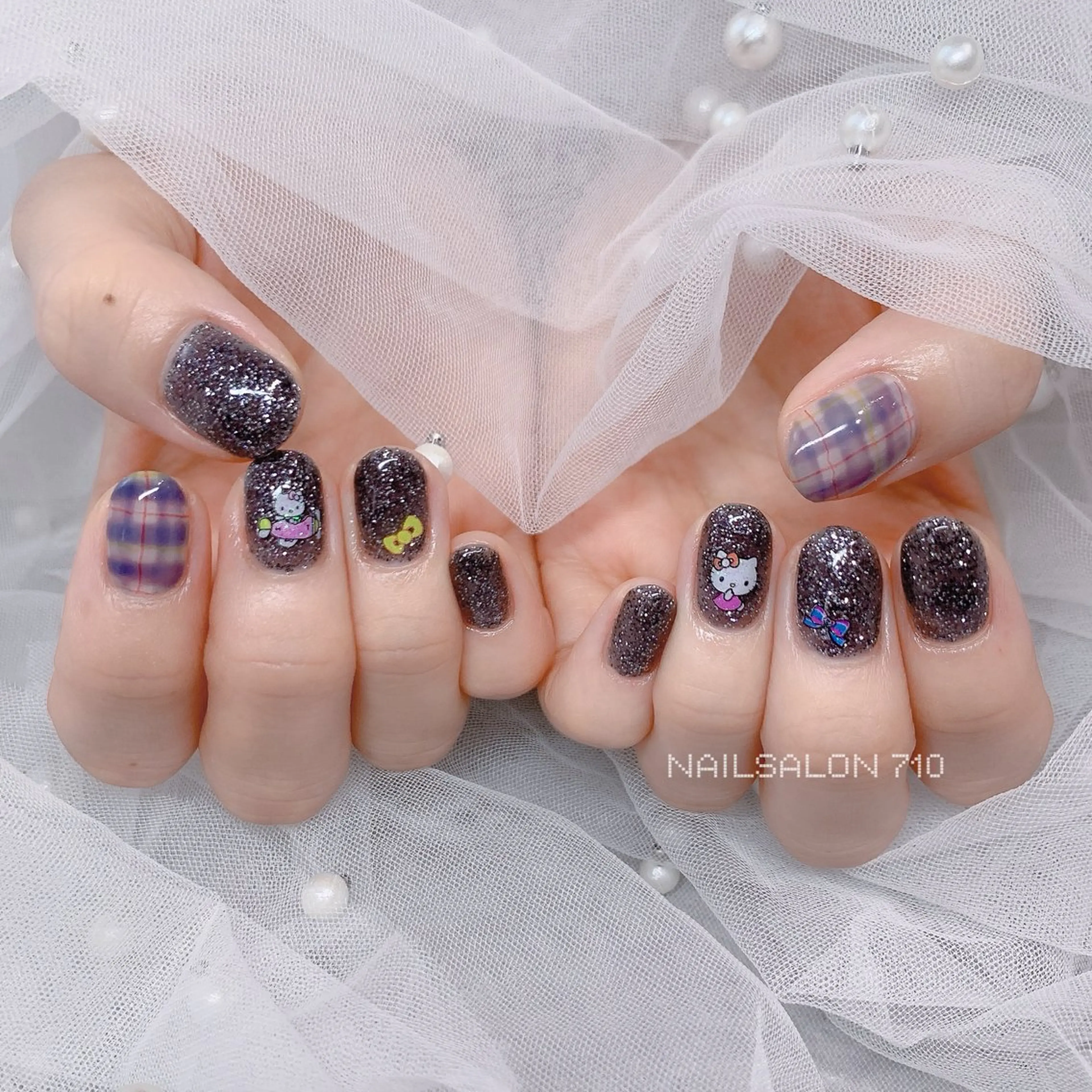 ネイル ハンドネイル フットネイル ナナイチゼロ I.Naoのネイルデザイン