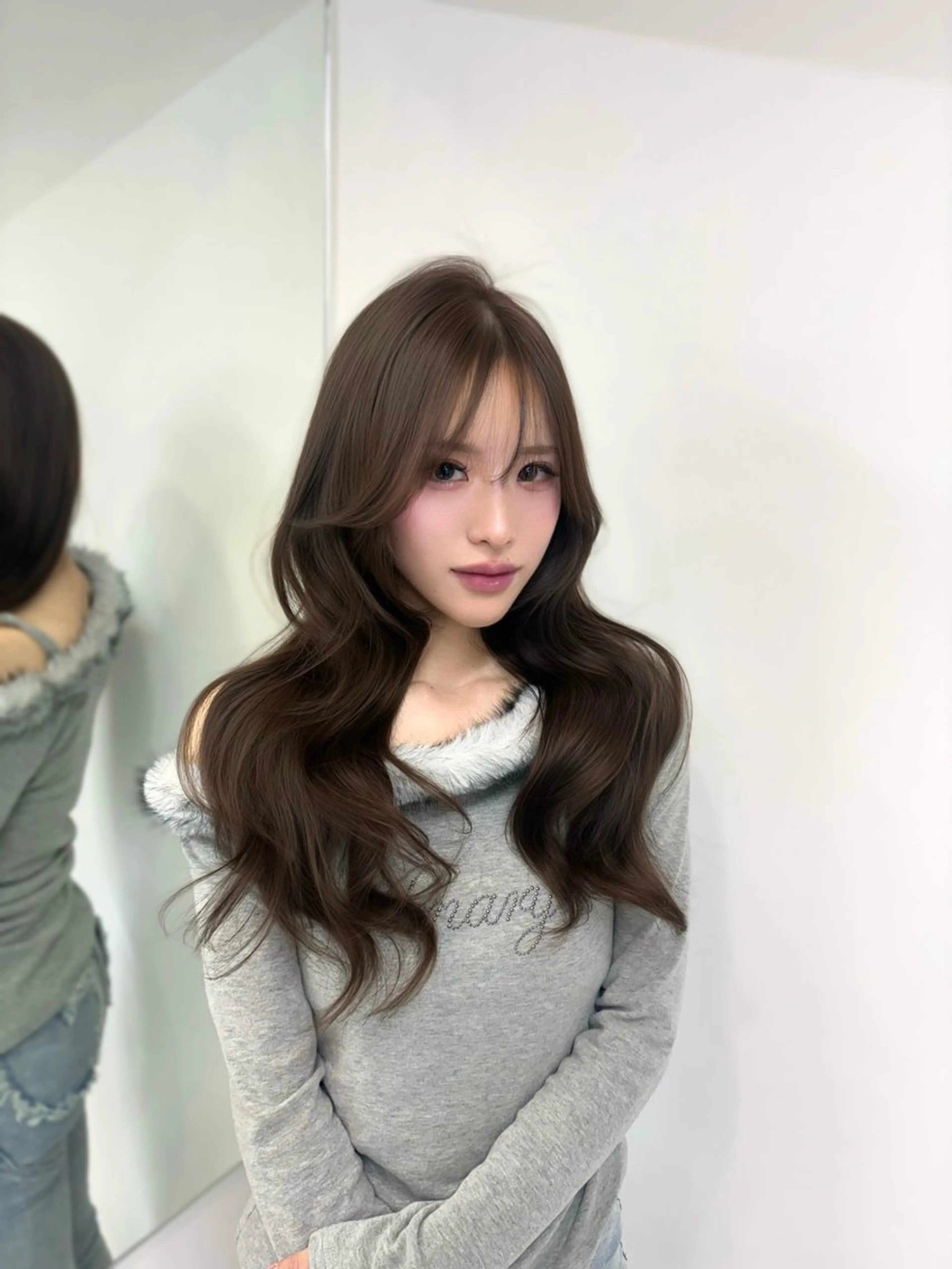 ロング カラー ヘアカラー トリートメント ATRA所属・ワンホン級艶髪 🤍𝑀𝐼𝐻𝑂のヘアスタイル