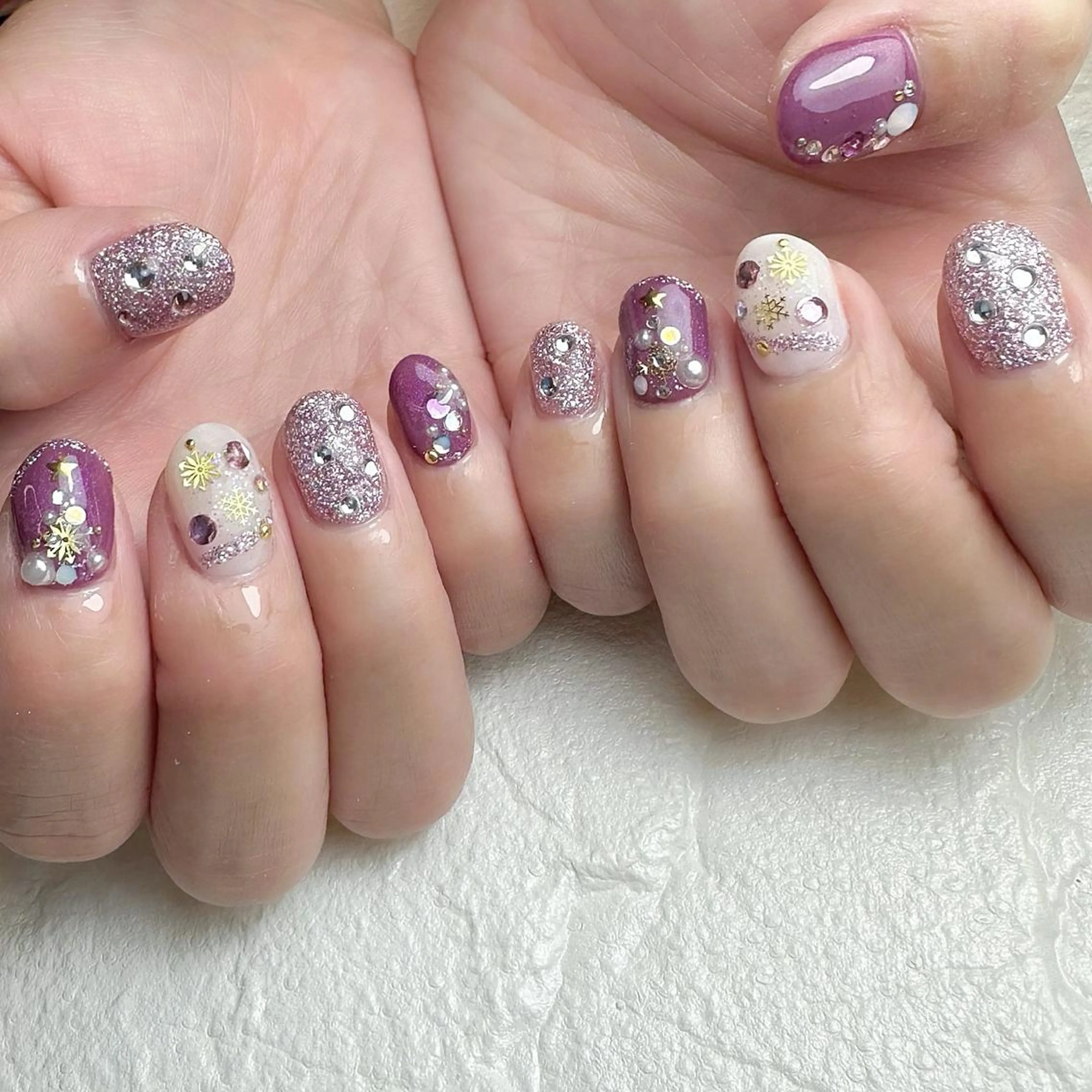 ネイル 冬ネイル クリスマス ハンドネイル Nail ameria megu所属・ameria meguのネイルデザイン
