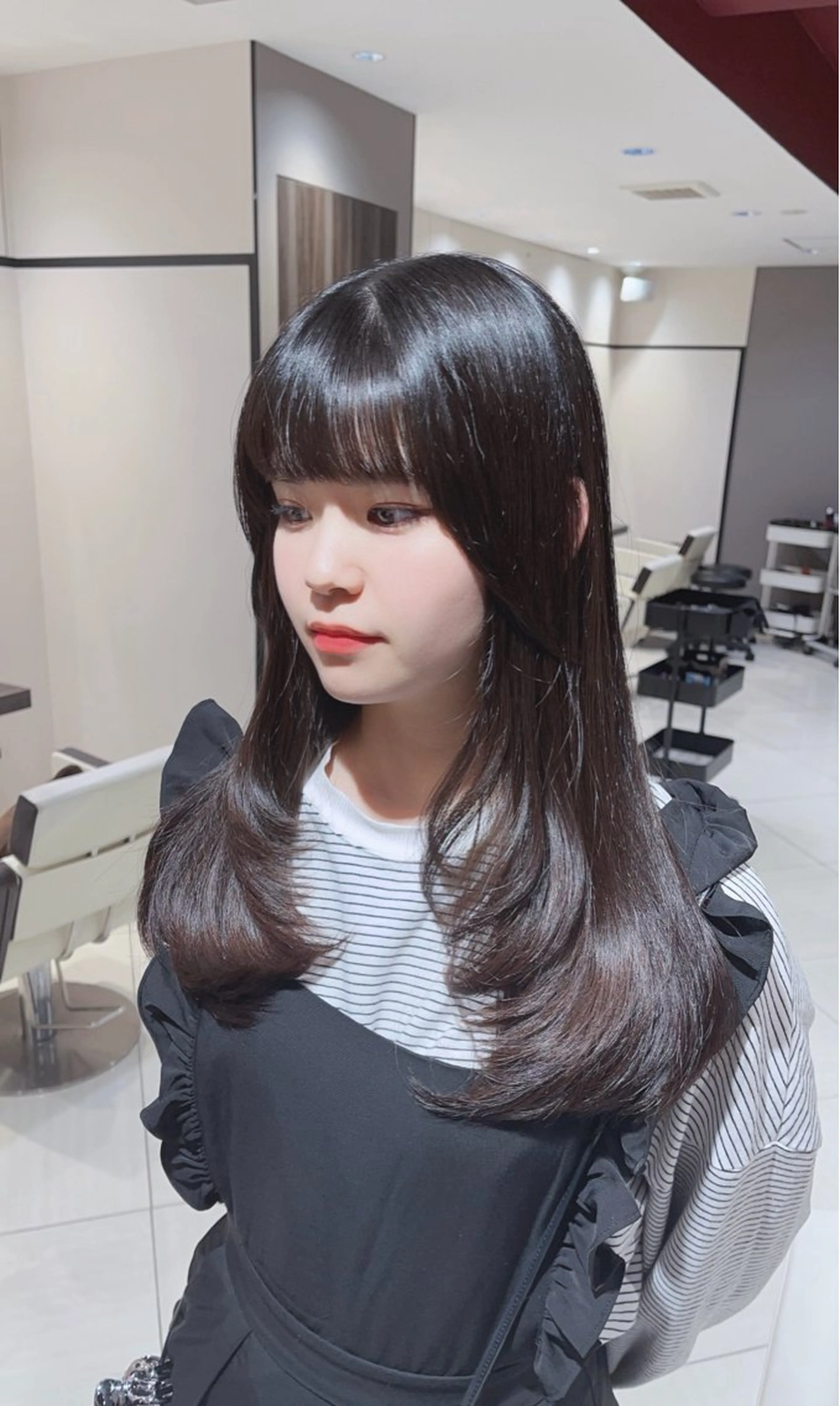 ロング カット かりん 🤍のヘアスタイル