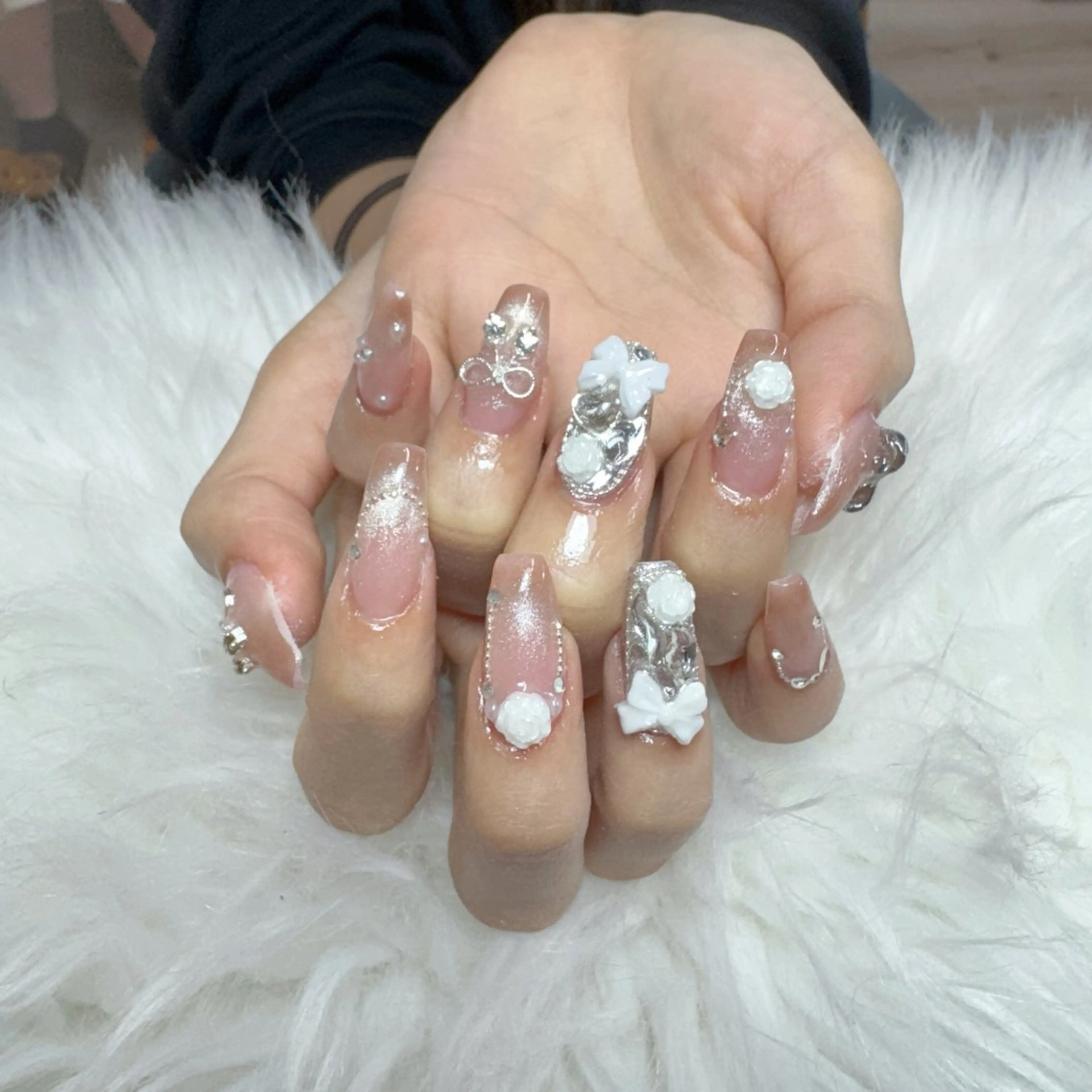 ネイル ハンドネイル 🎀nana🫧 ワンホンネイル🎀のネイルデザイン