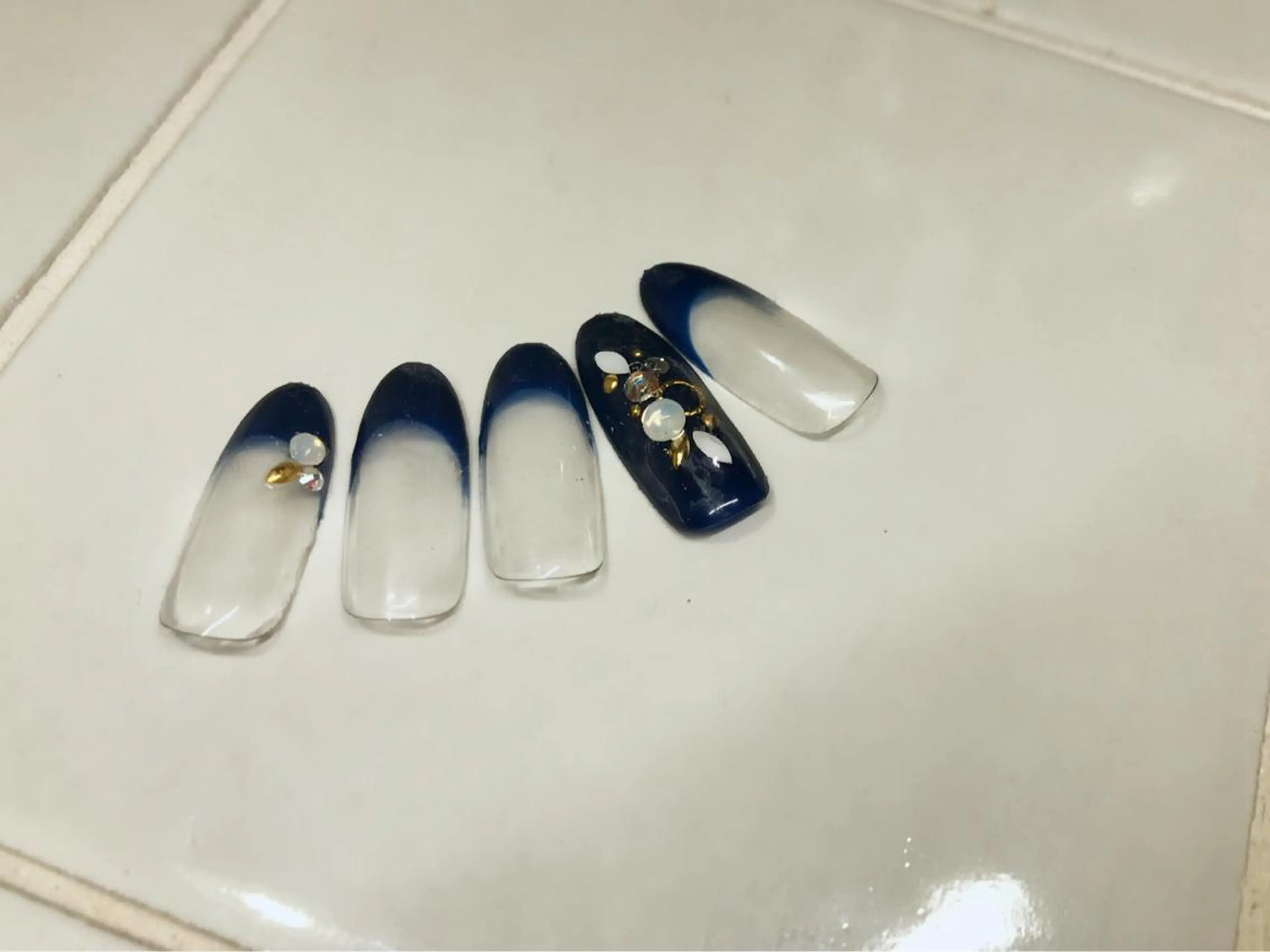 ネイル A MODO MIOのネイルデザイン