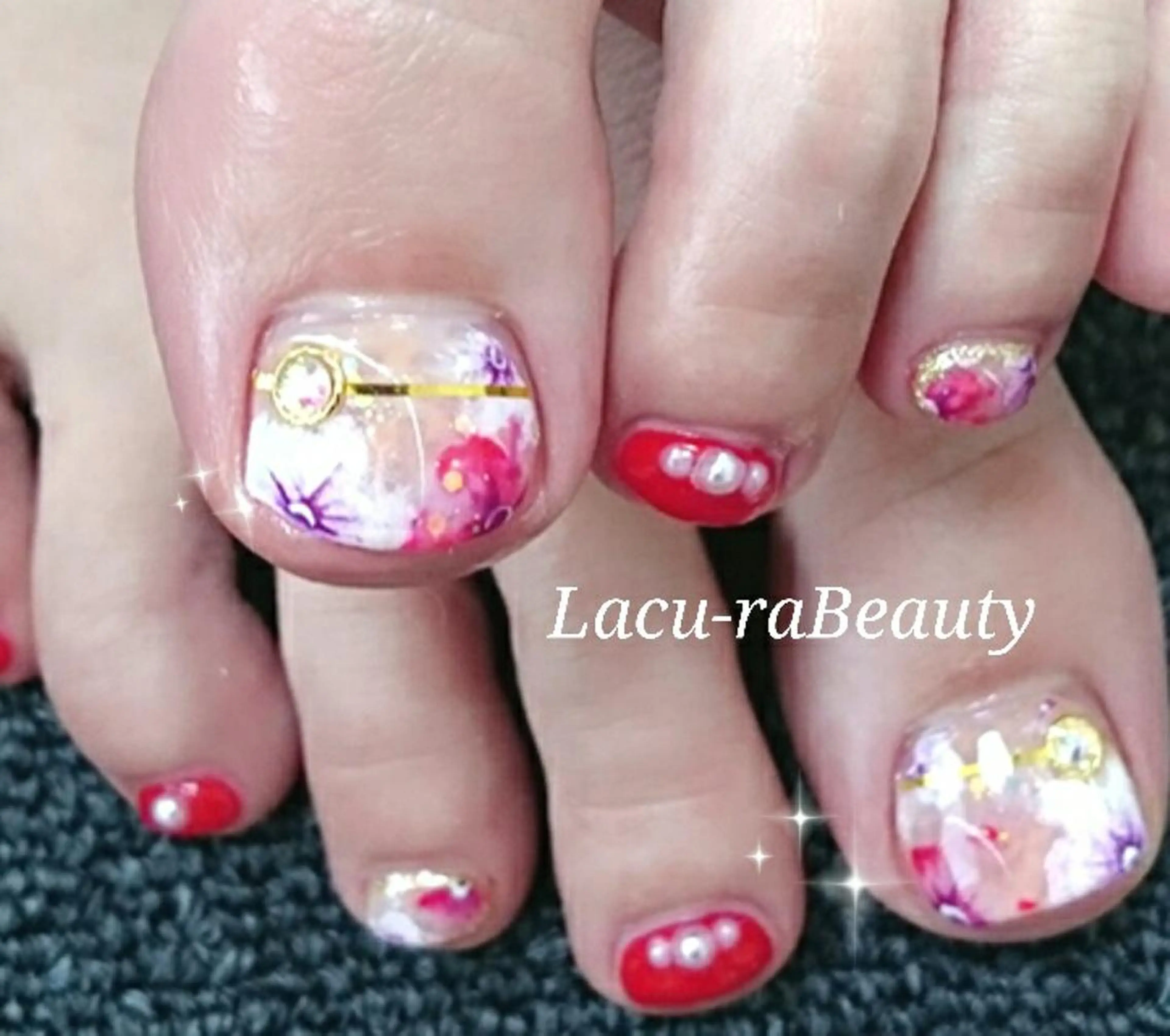 ネイル アートネイル フットネイル 小顔と腸の専門店 ラクーラビューティのエステ・リラクイメージ