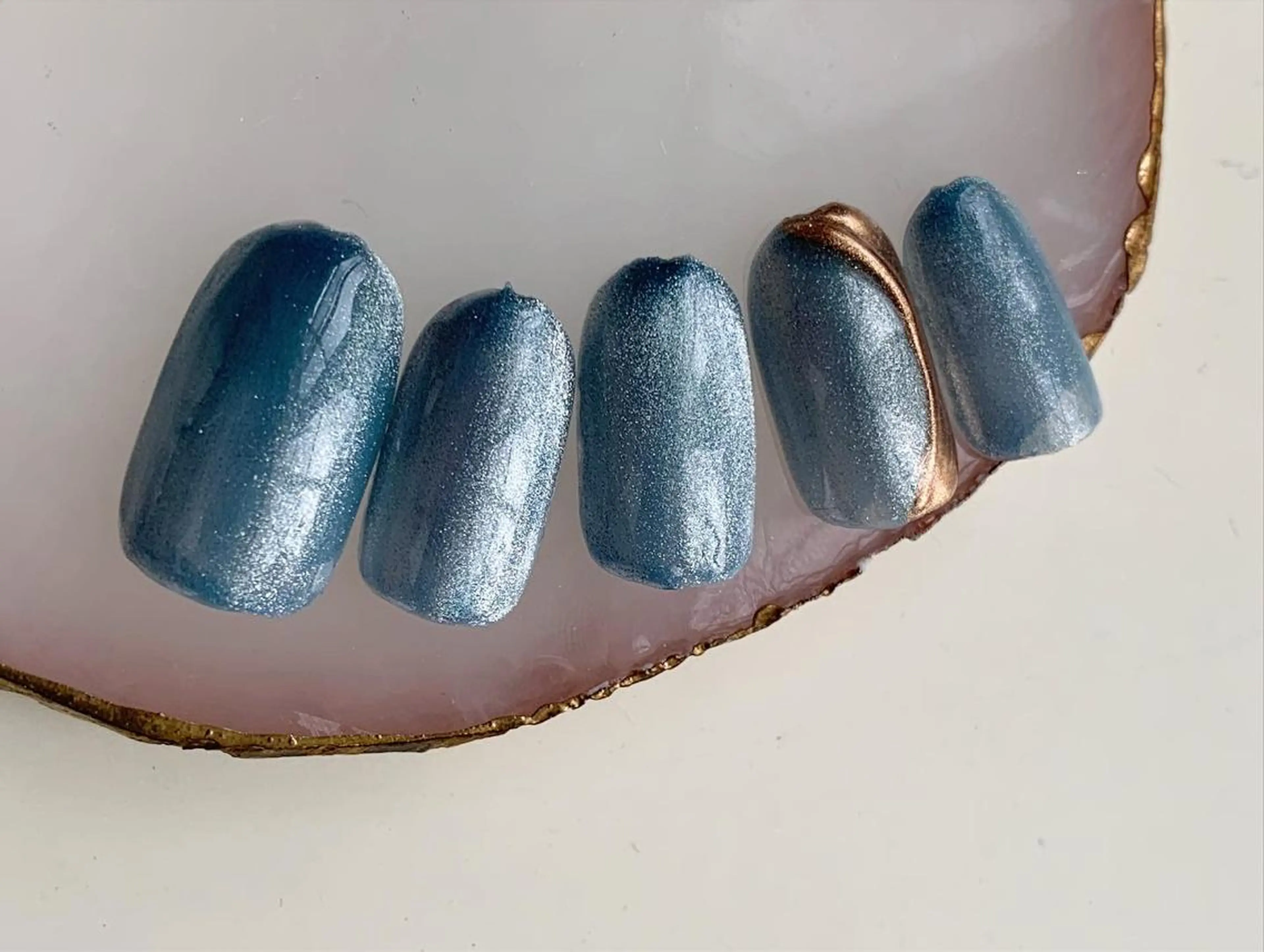 ネイル 新山 聖のネイルデザイン