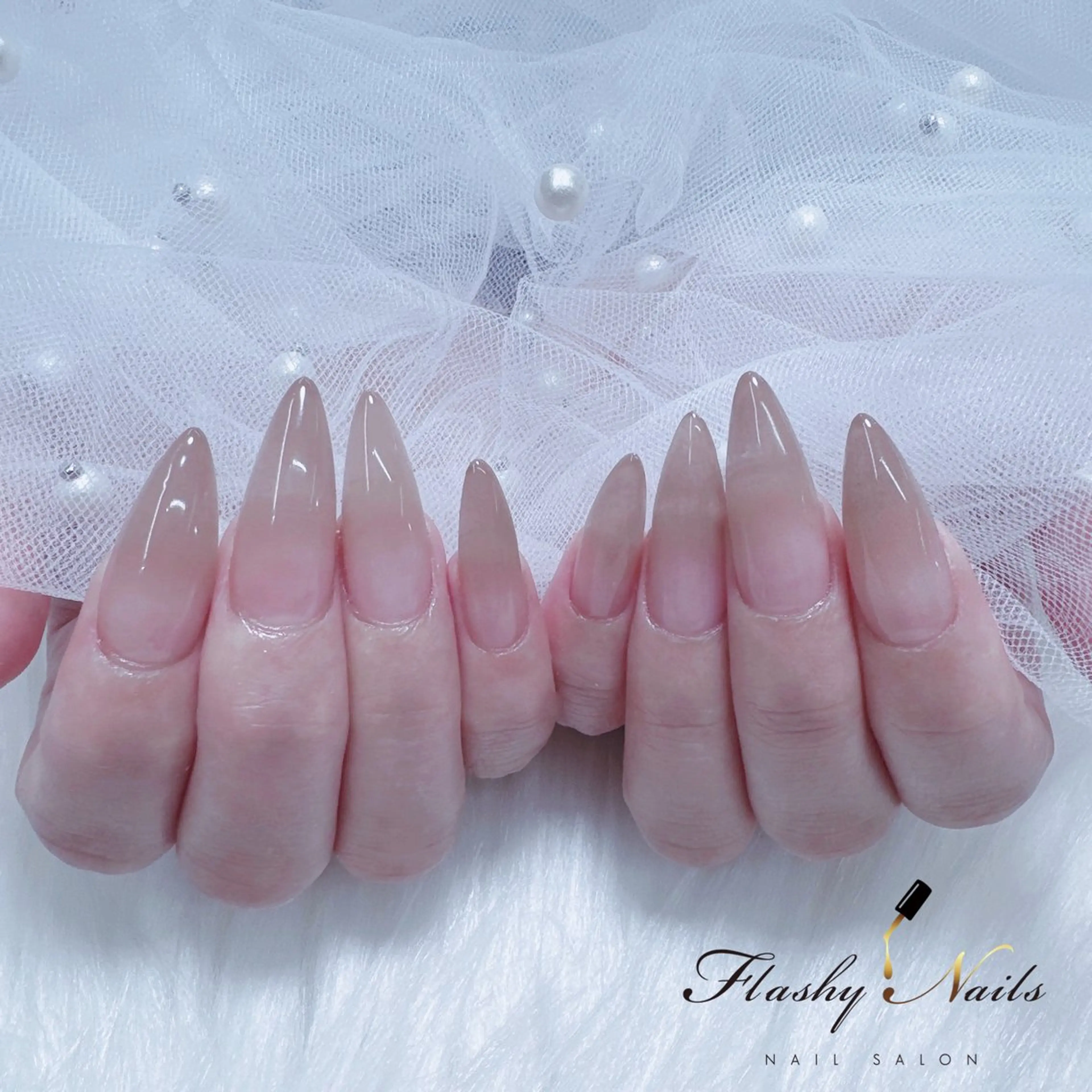 ネイル 長さ出し Flashy Nailsのネイルデザイン