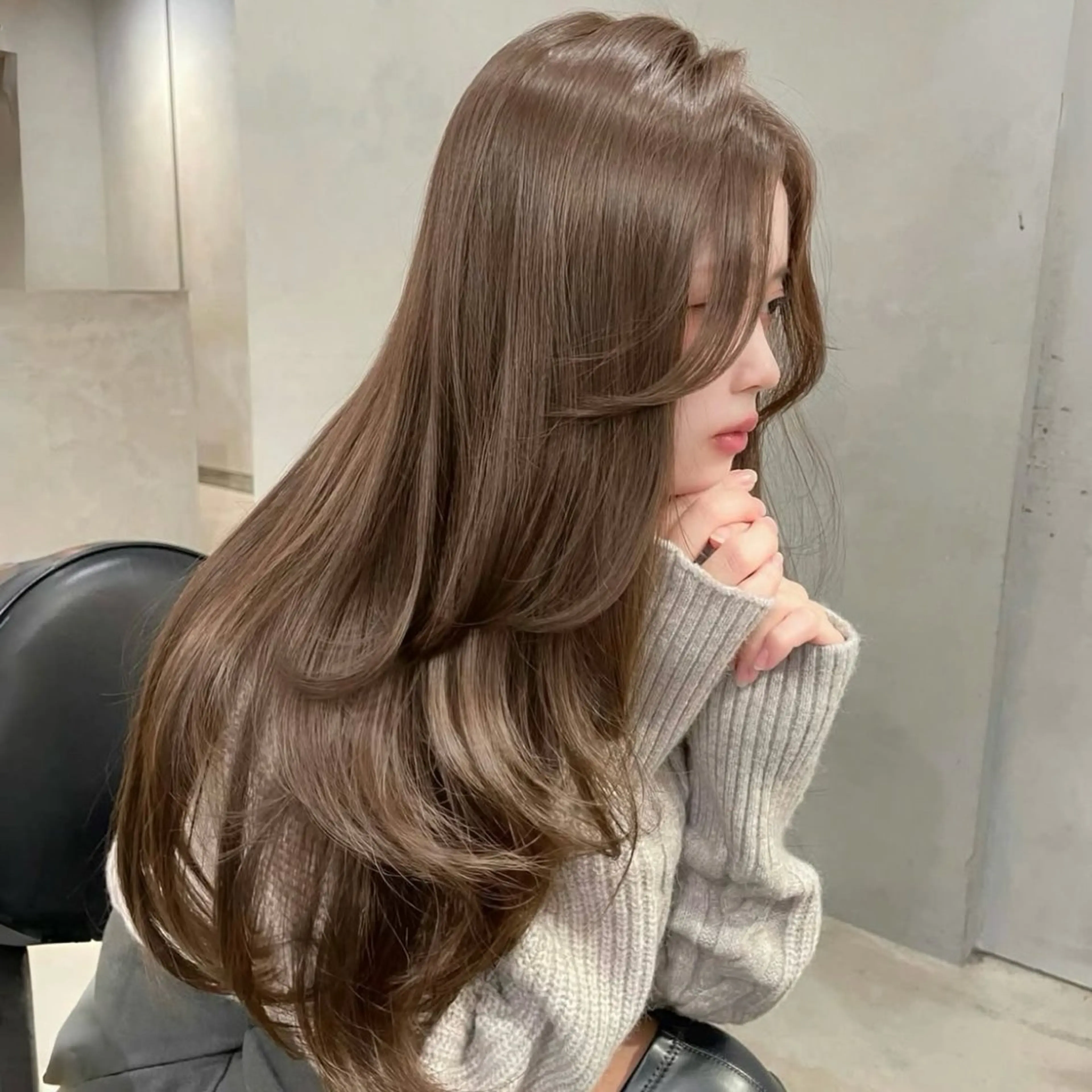 ロング カラー ブリーチ 透明感カラー レイヤーカット カット ヘアカラー モテ韓国ヘア/ レイヤー🤍RIKAのヘアスタイル