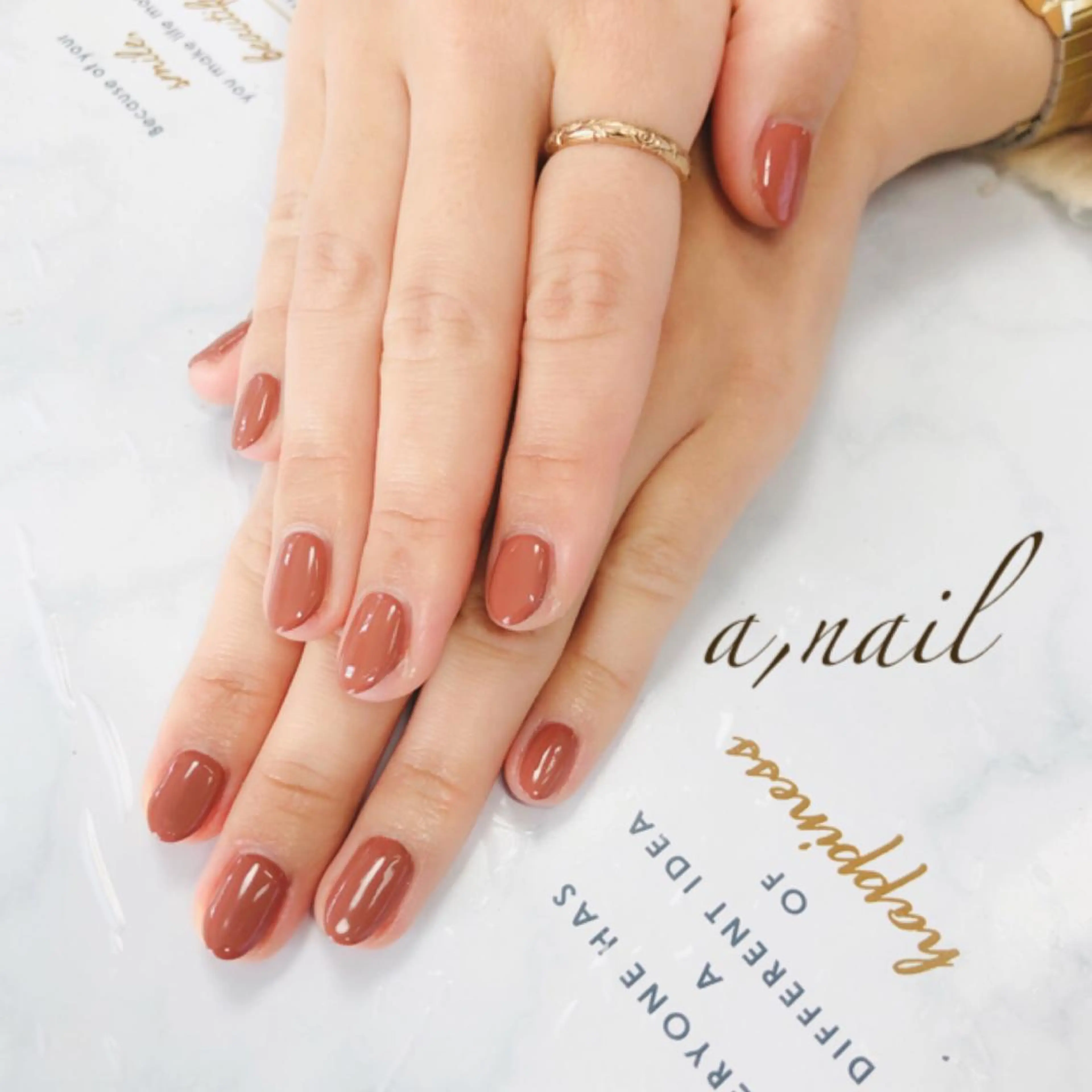 ネイル フットネイル ジェルネイル グラデーション ラメ(グリッター) ラメグラデーション ハンドネイル ネイルサロン エーネイルのネイルデザイン