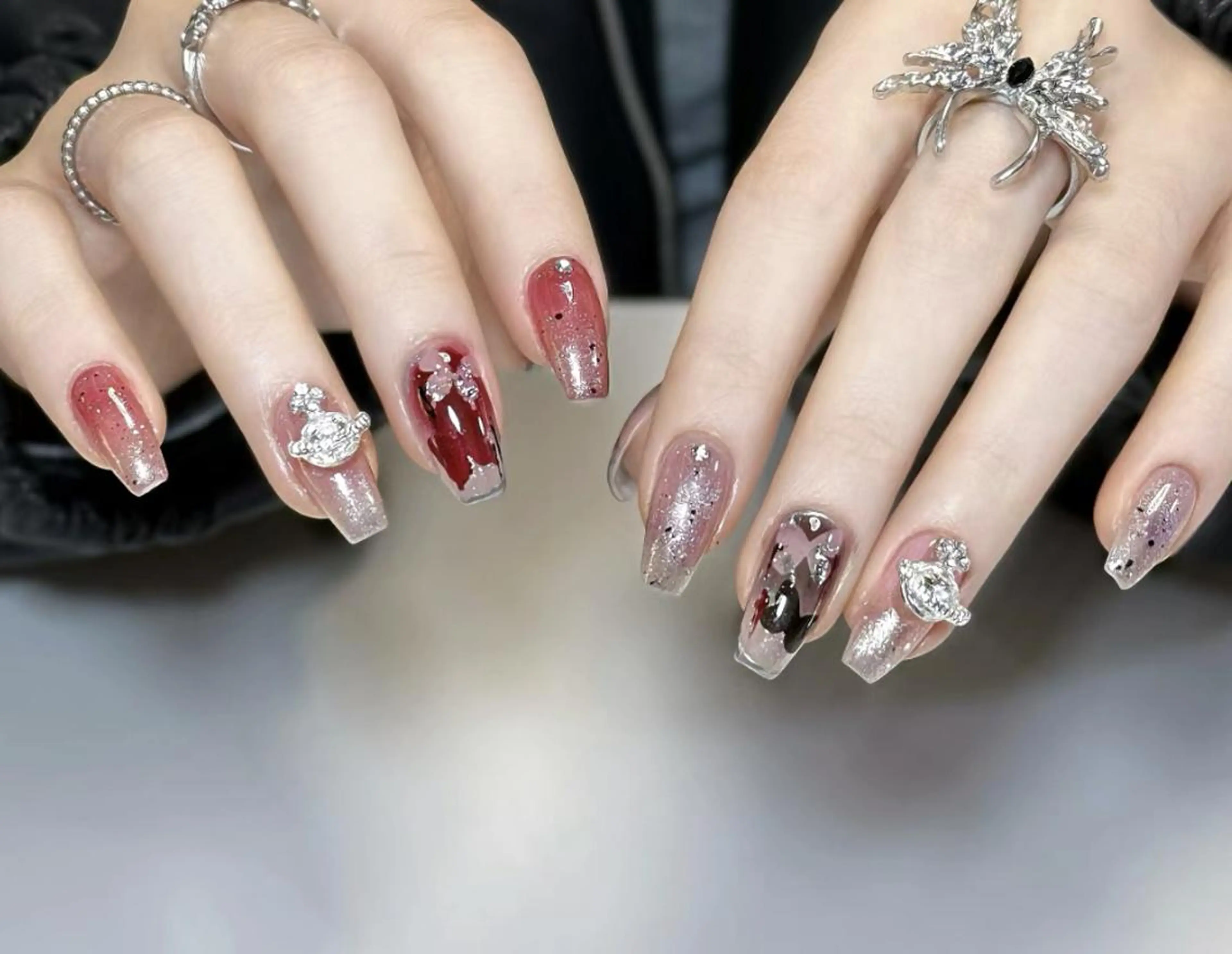 ネイル ハンドネイル 🎀 Ayaka_nailのネイルデザイン