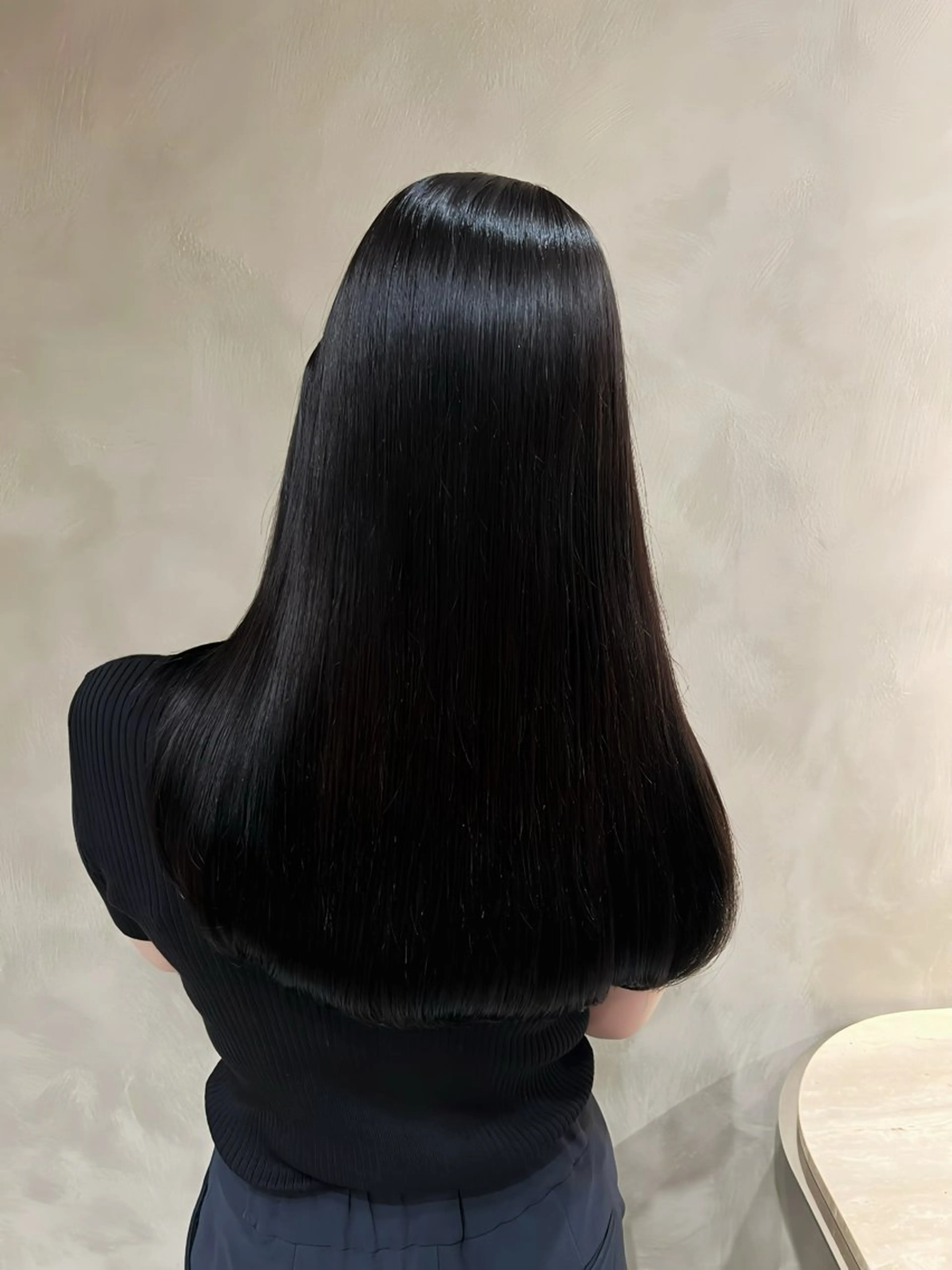 ロング ヘアカラー 縮毛矯正 L'EANE THE TOKYO所属・カット無料｜ 青山 ｜髪質改善のヘアスタイル