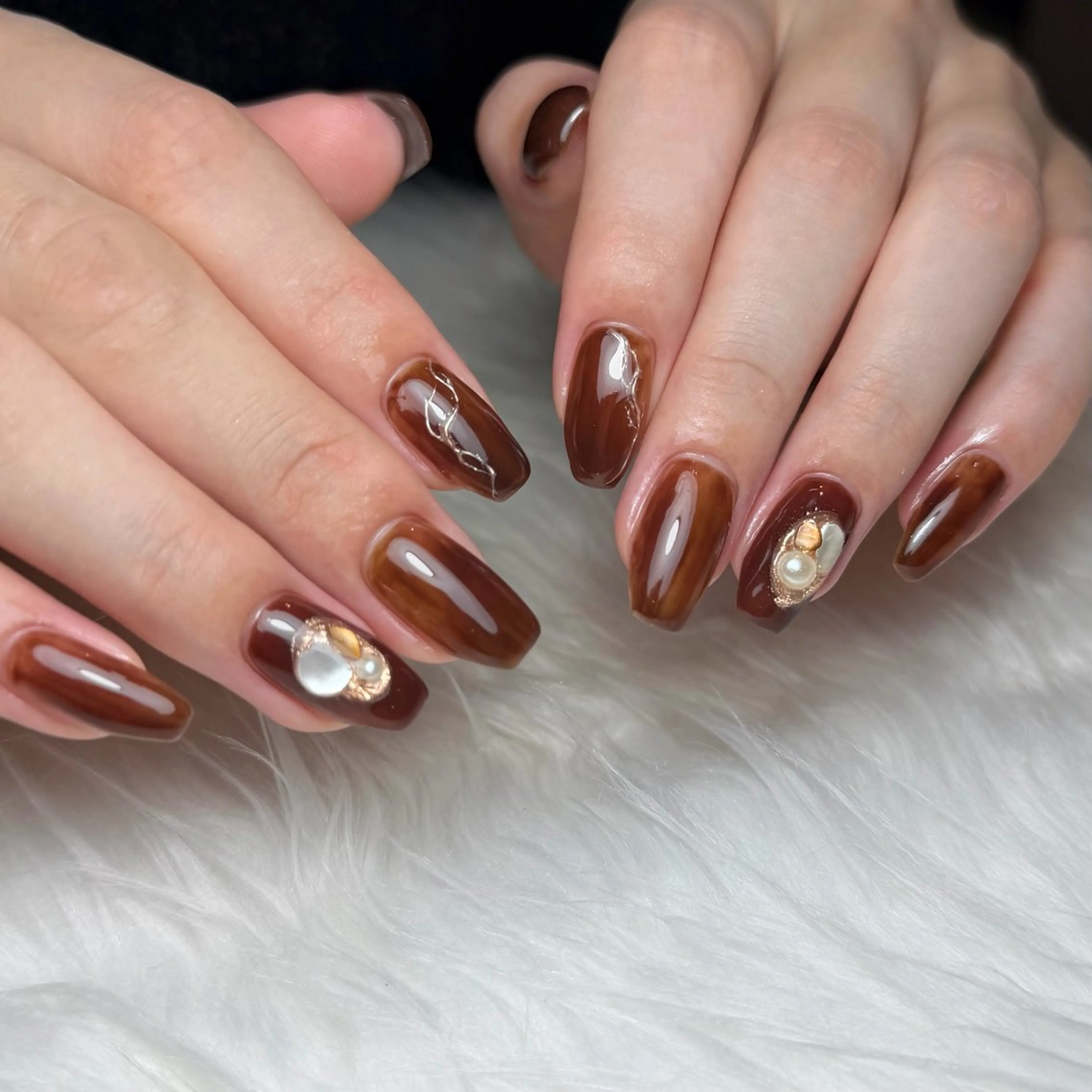 ネイル ハンドネイル vary clue所属・nailist🌻 YUKARIのネイルデザイン