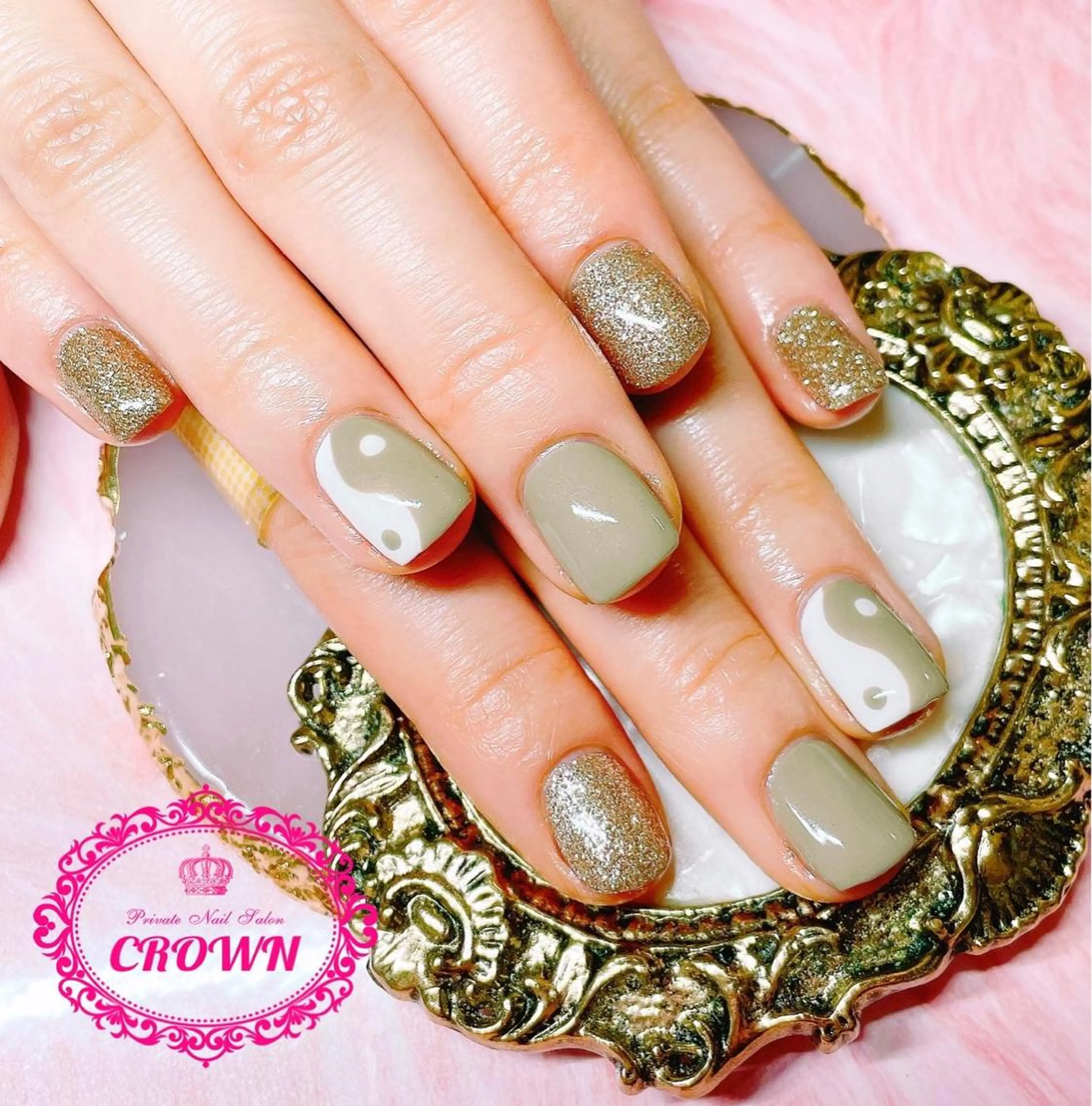 ネイル CROWN プライベートサロンのネイルデザイン