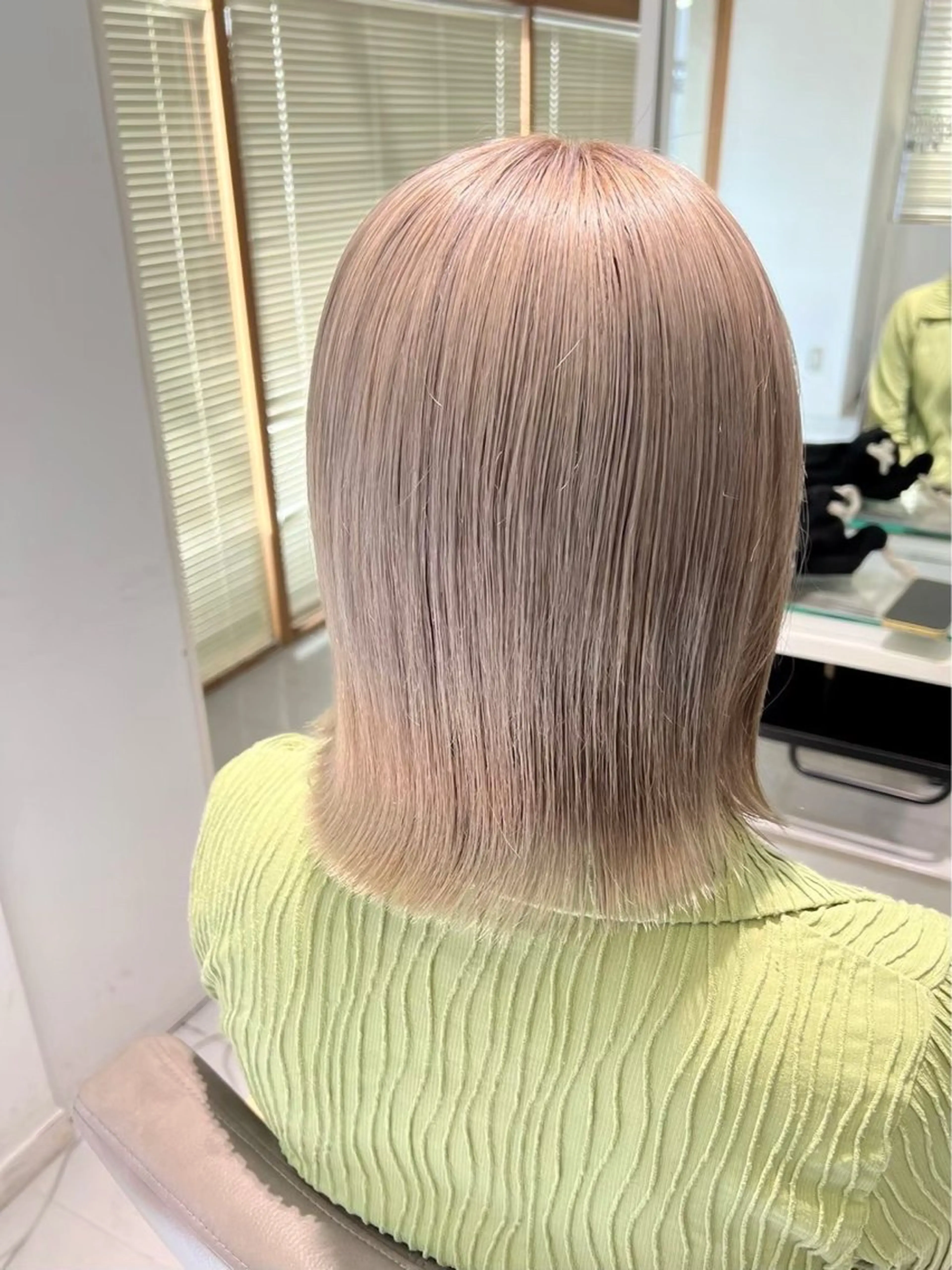 カラー レイヤーカット🐺 hina🩶のヘアスタイル