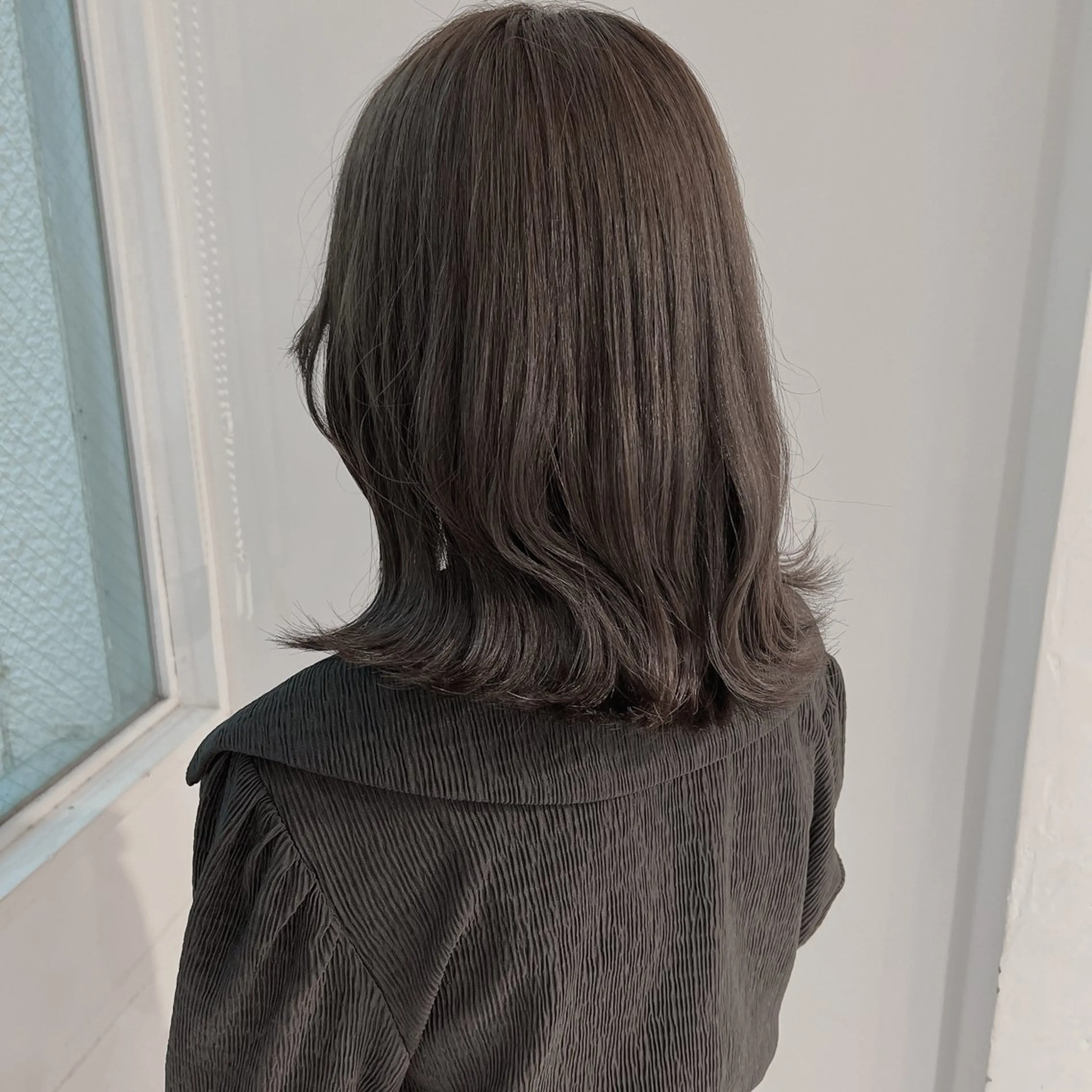 ミディアム カラー ヘアカラー トリートメント ヘッドスパ ヘアセット 𓏸レイヤー髪質改善 透けカラーカノン🫧のヘアスタイル