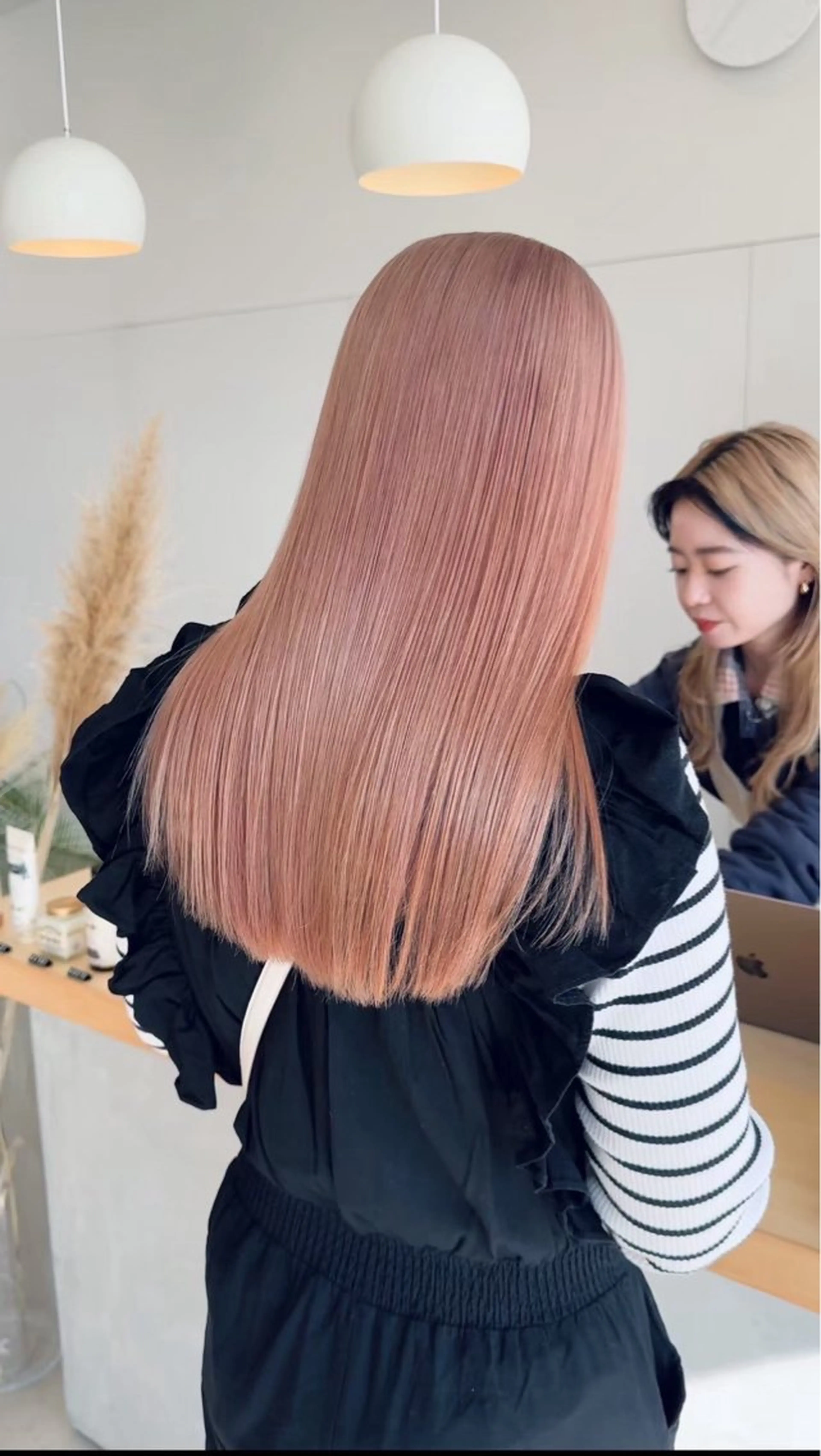 セミロング カラー ピンクカラー カット ヘアカラー Genta @gegege75のヘアスタイル