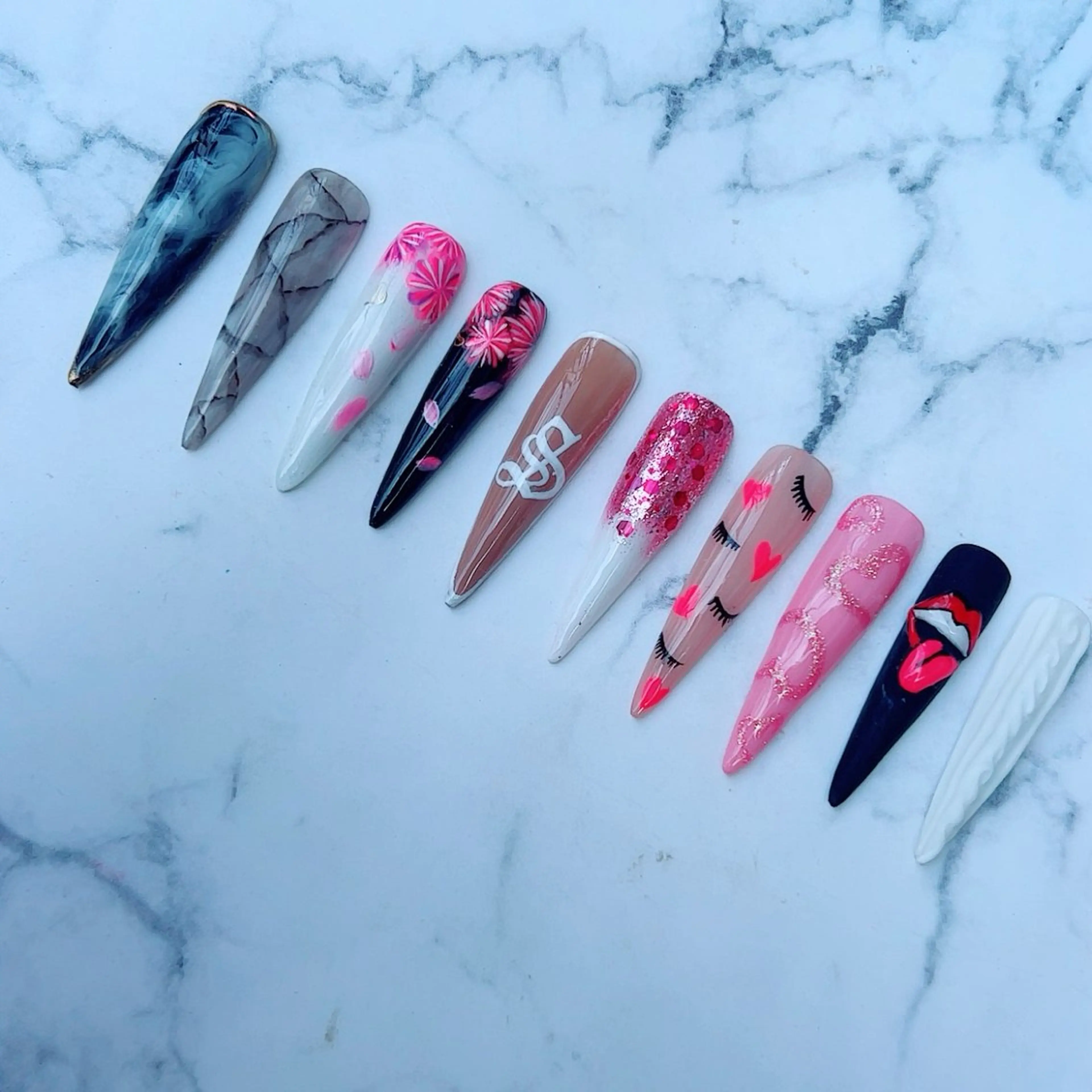 ネイル アートネイル キラキラネイル シンプルネイル ストーンネイル artnailgallery所属・gallery Yumiのネイルデザイン