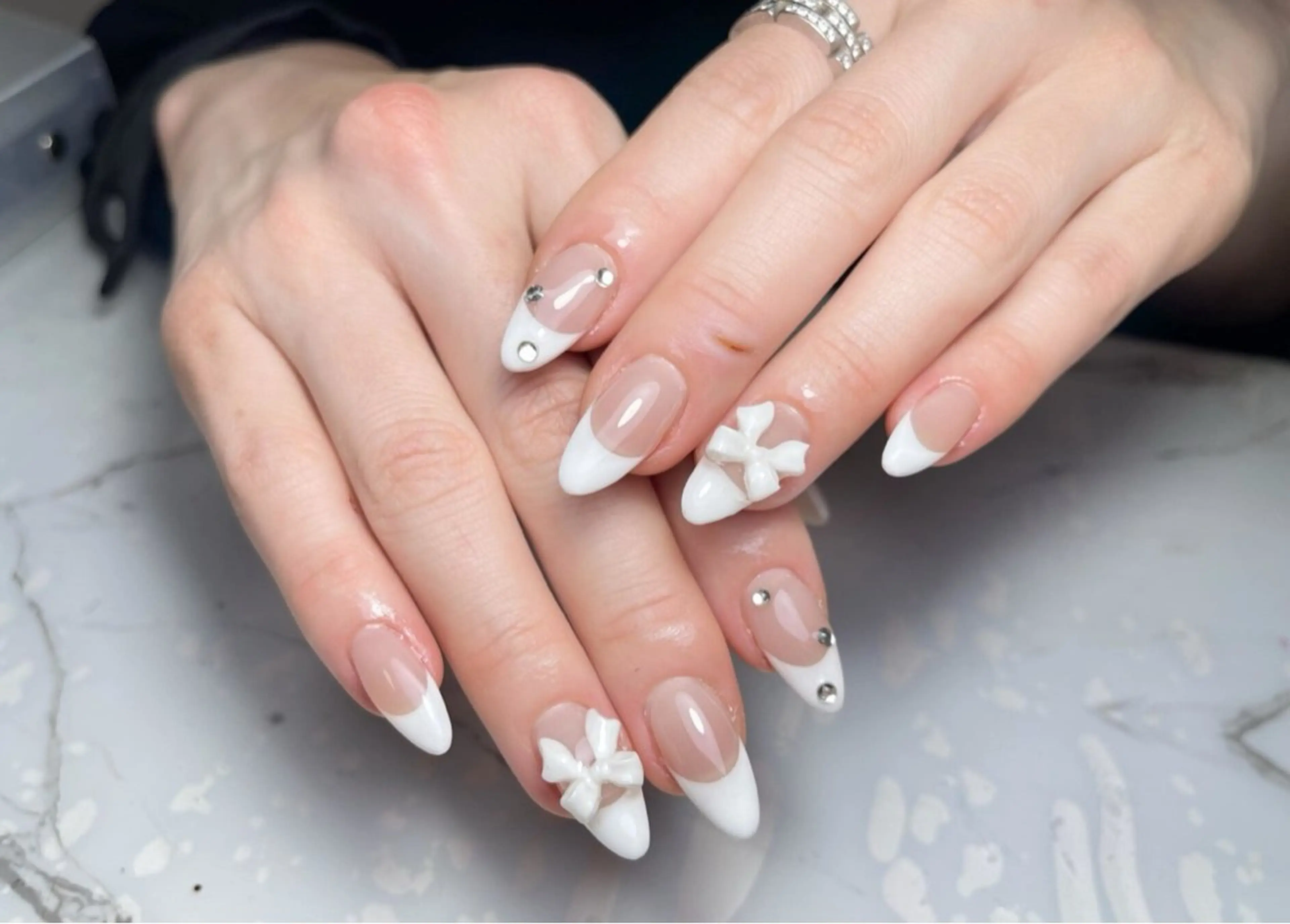 ネイル アートネイル フレンチネイル ジェルネイル グラデーション 韓国ネイル 村中 ハナのネイルデザイン