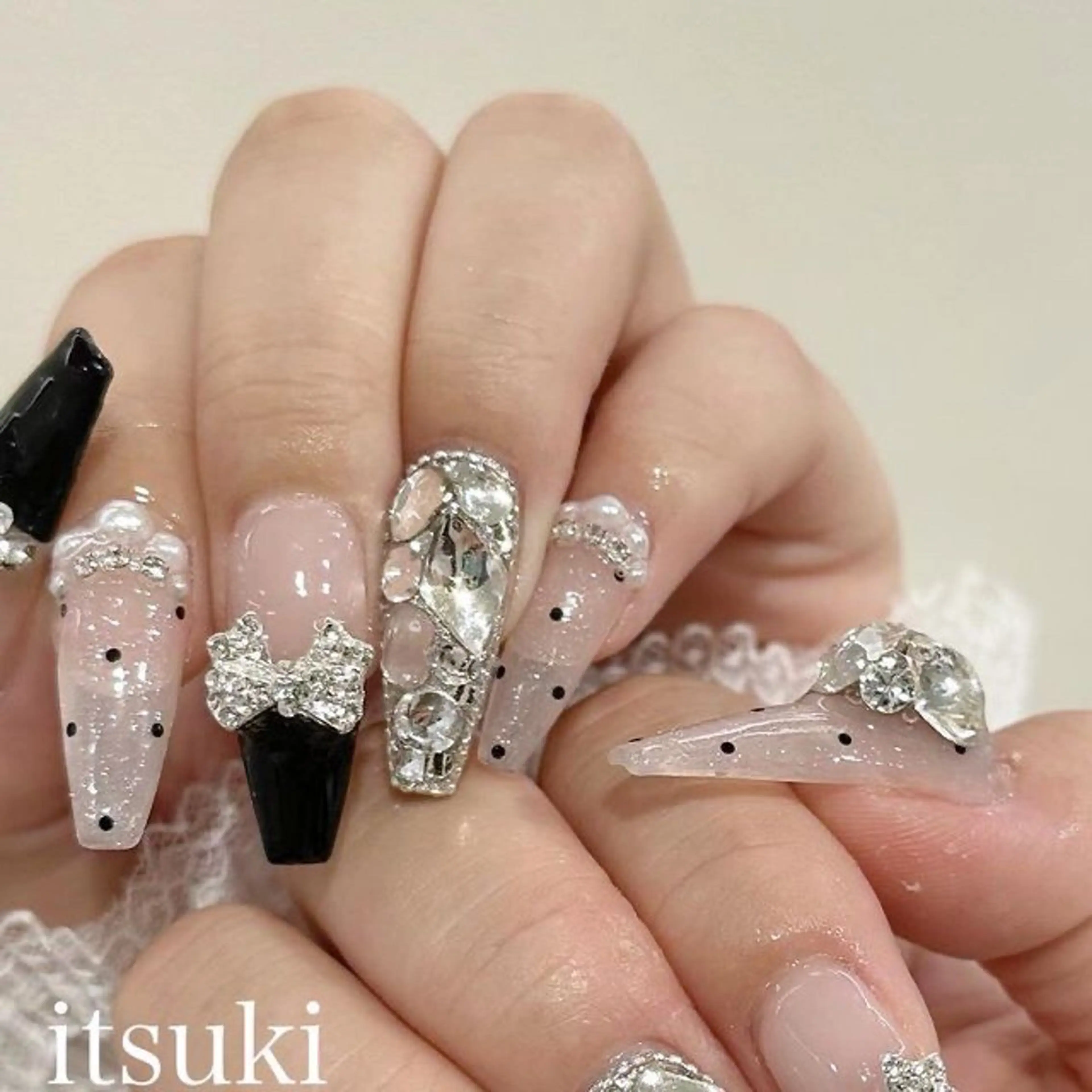 ネイル グラデーション ラメ(グリッター) マグネットネイル ミラーネイル ニュアンスネイル ハンドネイル Lumi de nails所属・Lumi de nailsのネイルデザイン