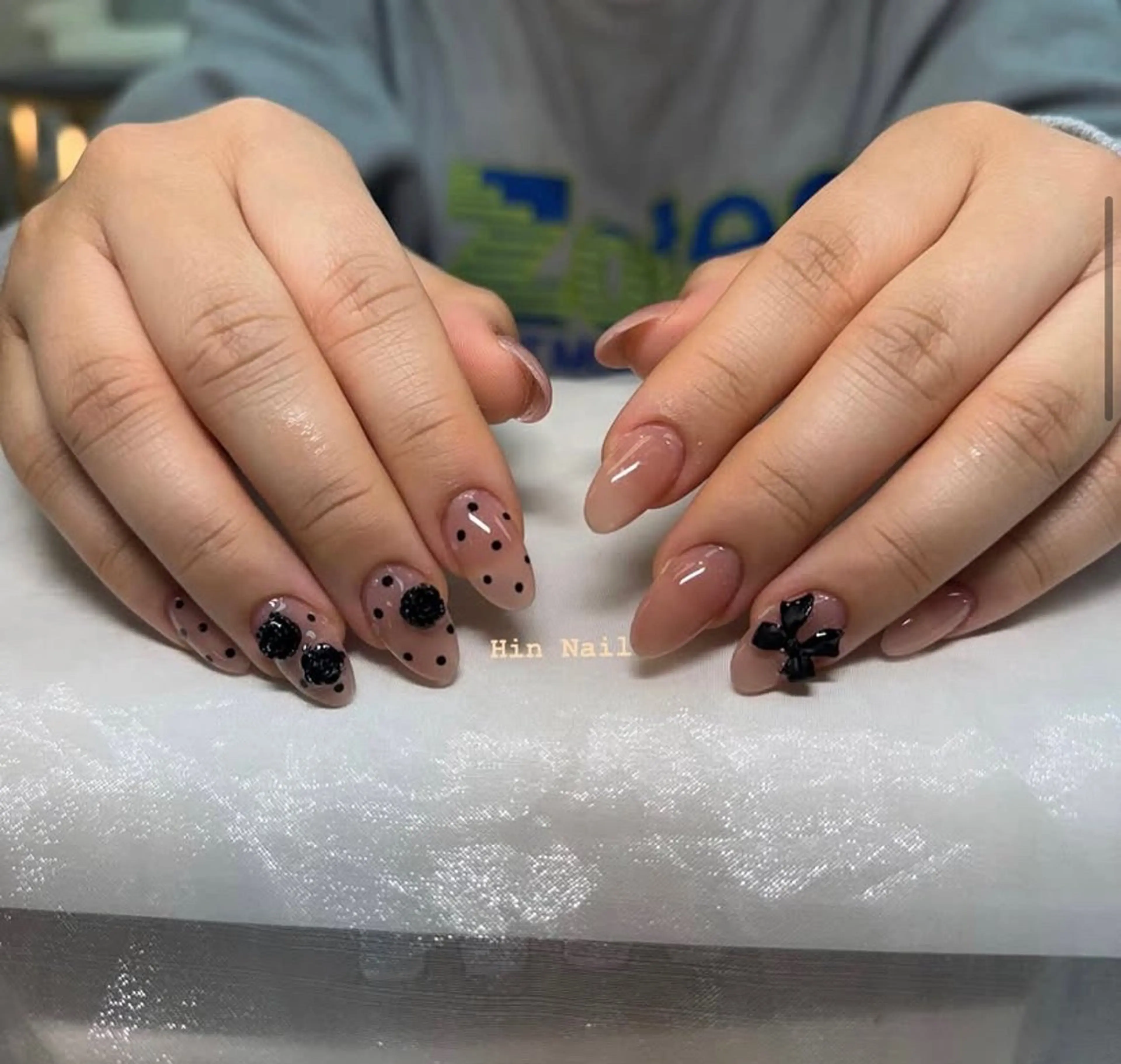 ネイル Hin Nail Osaka所属・Hin Nailsのネイルデザイン