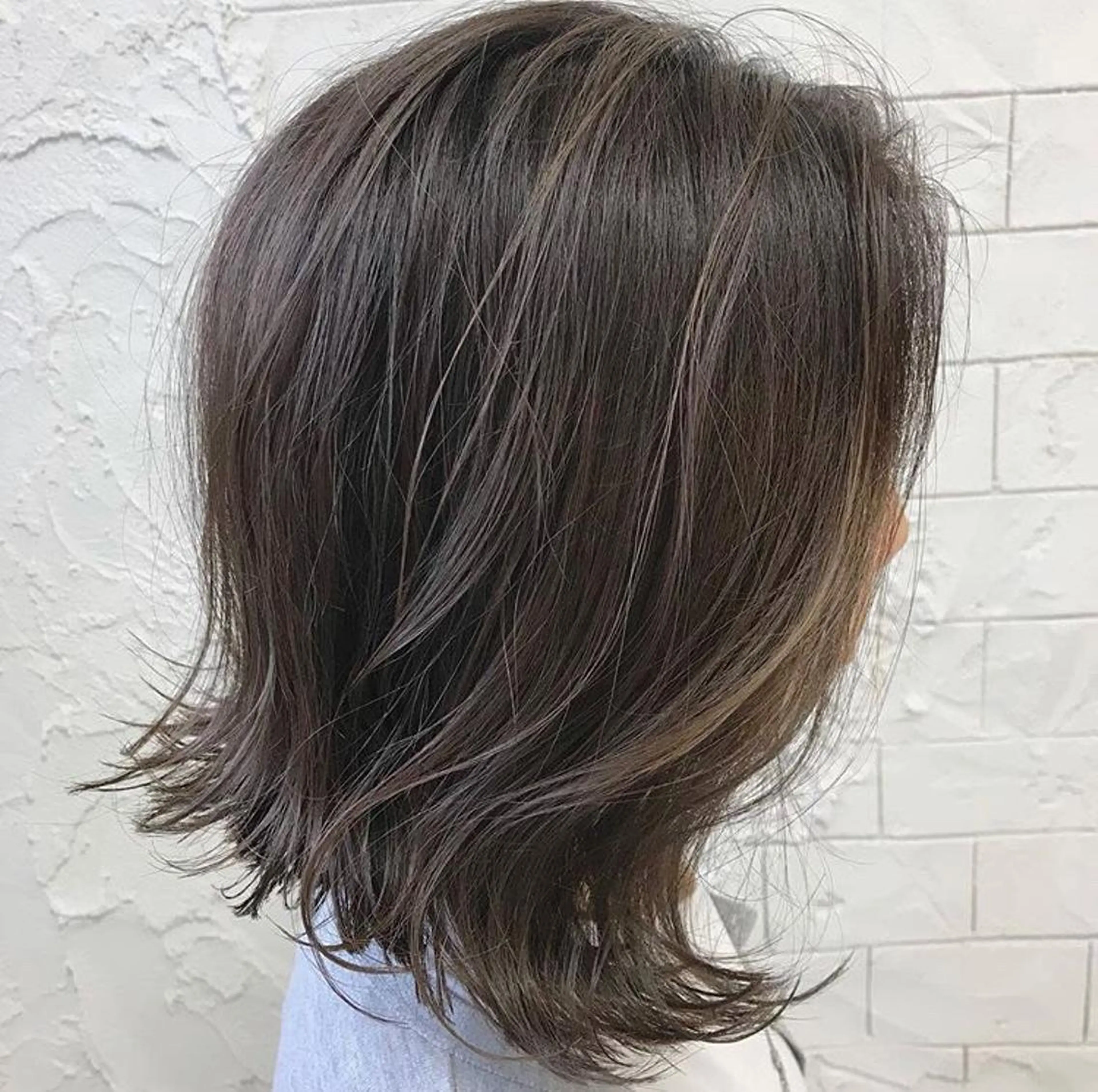 カラー ハイライトカラー イルミナカラー anyhow academyのヘアスタイル