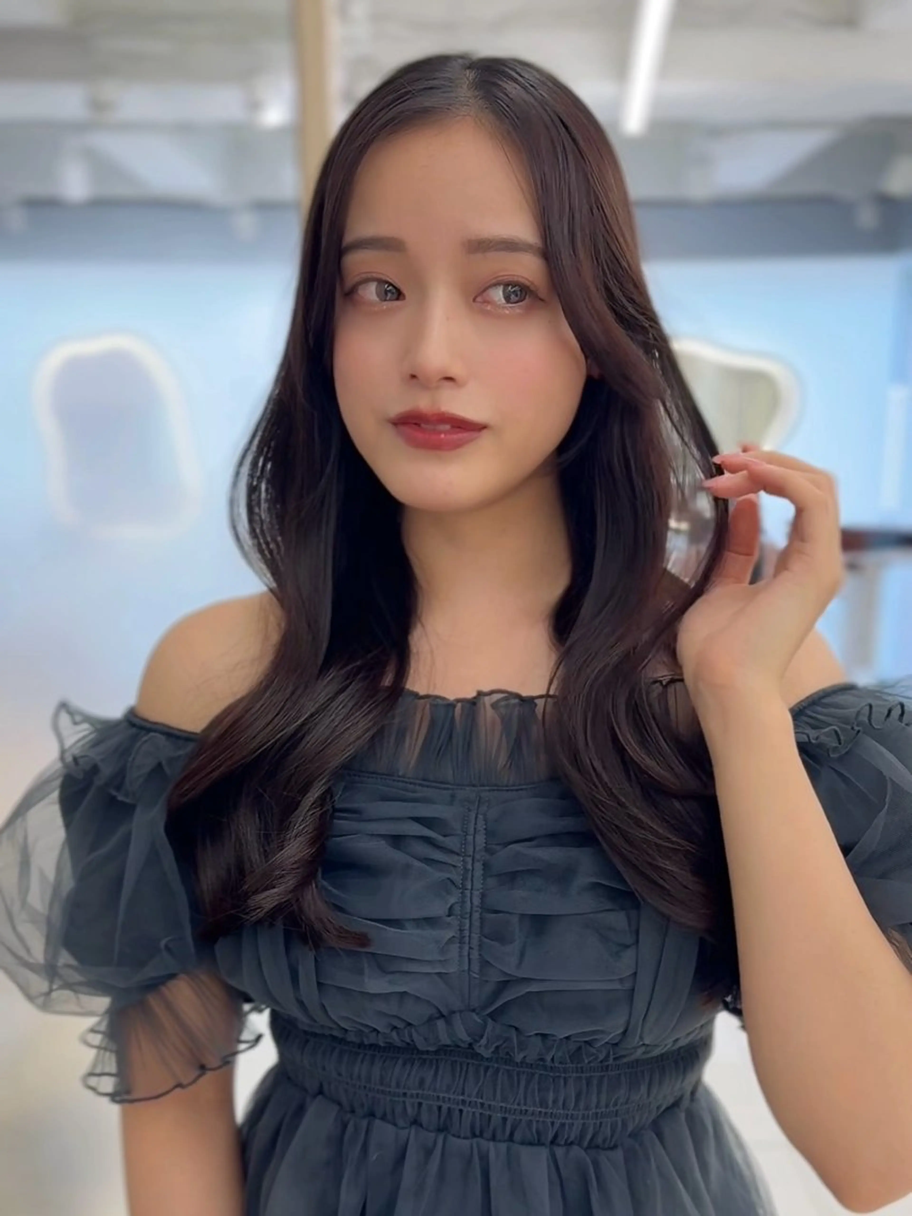 お出かけ前に🩶韓国風コテ巻きスタイリング🩶の写真