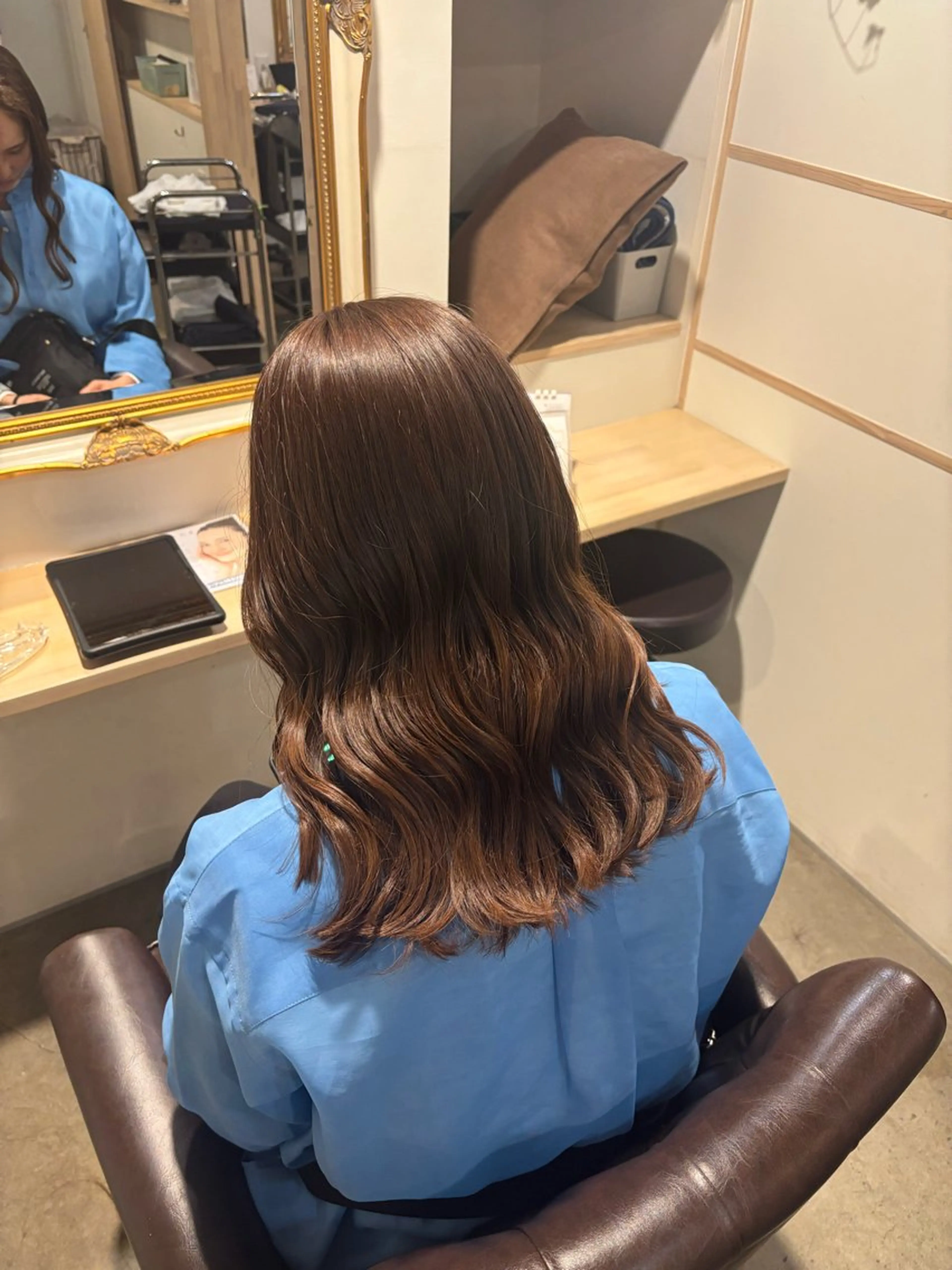 ミディアム 堀井 彩加のヘアスタイル