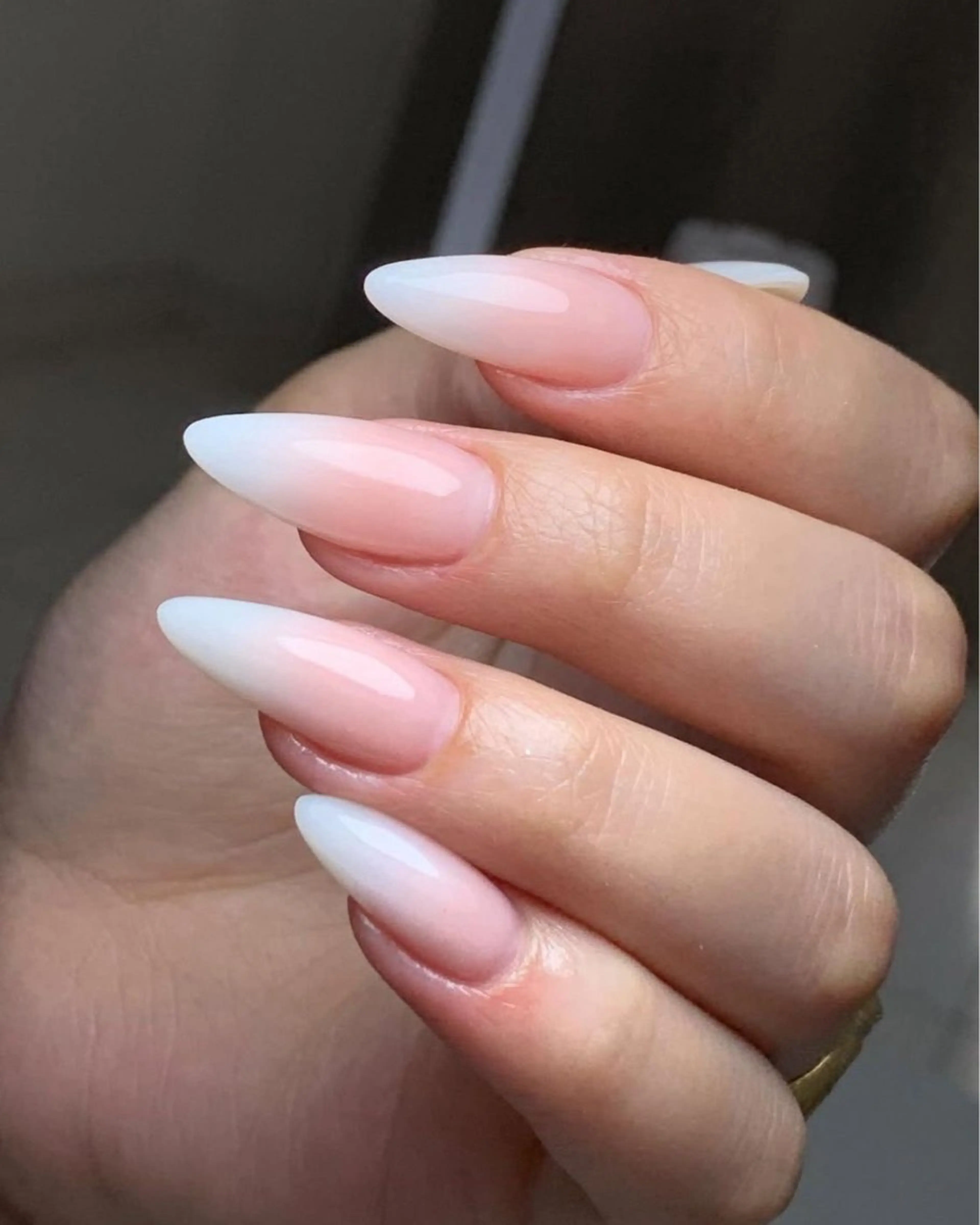 カラー ハンドネイル AIN Nailのネイルデザイン