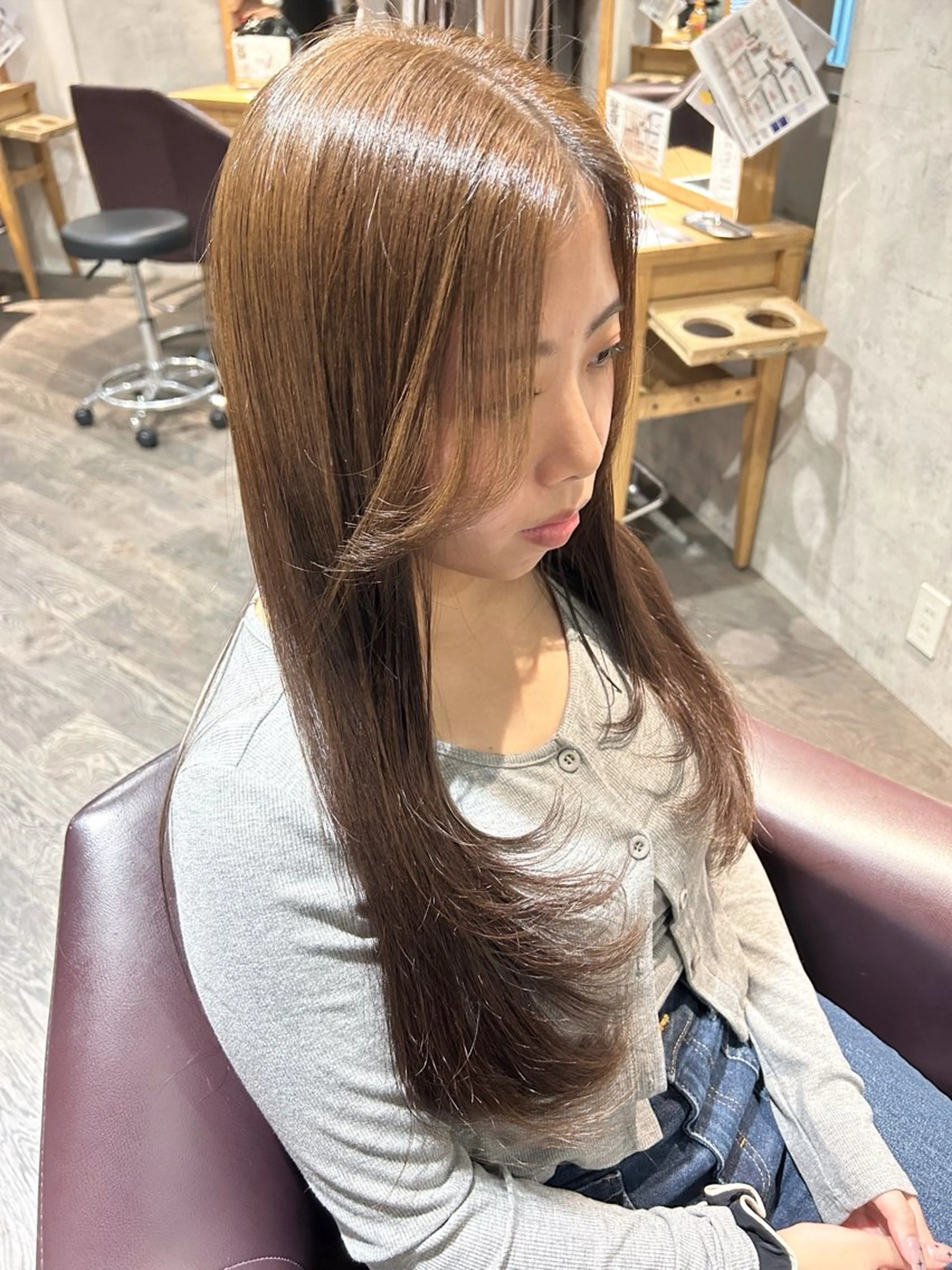 セミロング カラー ブラウンカラー レイヤーカット カット ヘアカラー トリートメント パーソナルカラー 診断🍀マリンのヘアスタイル