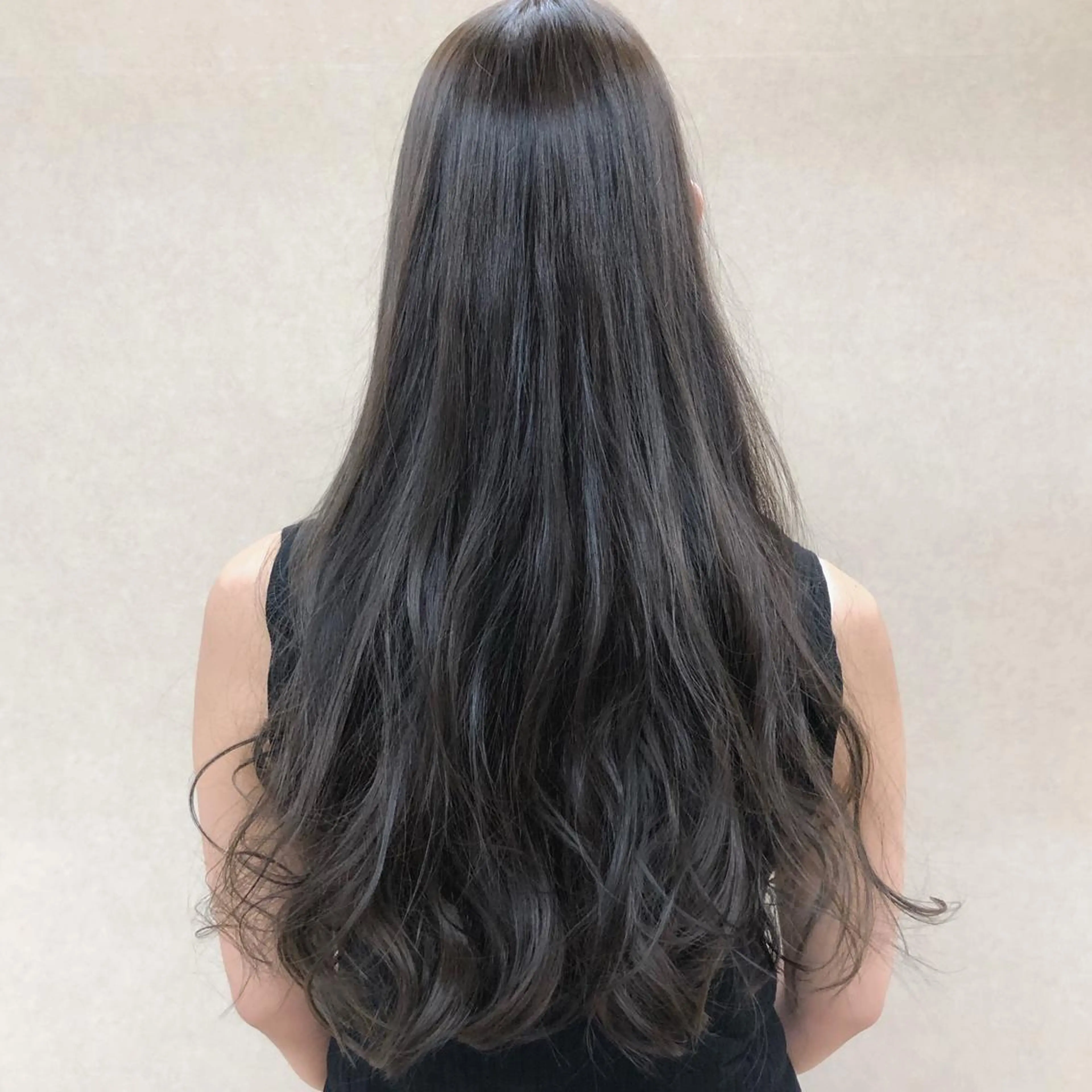 ロング ヤマナカユウ 🕊️小顔レイヤーのヘアスタイル