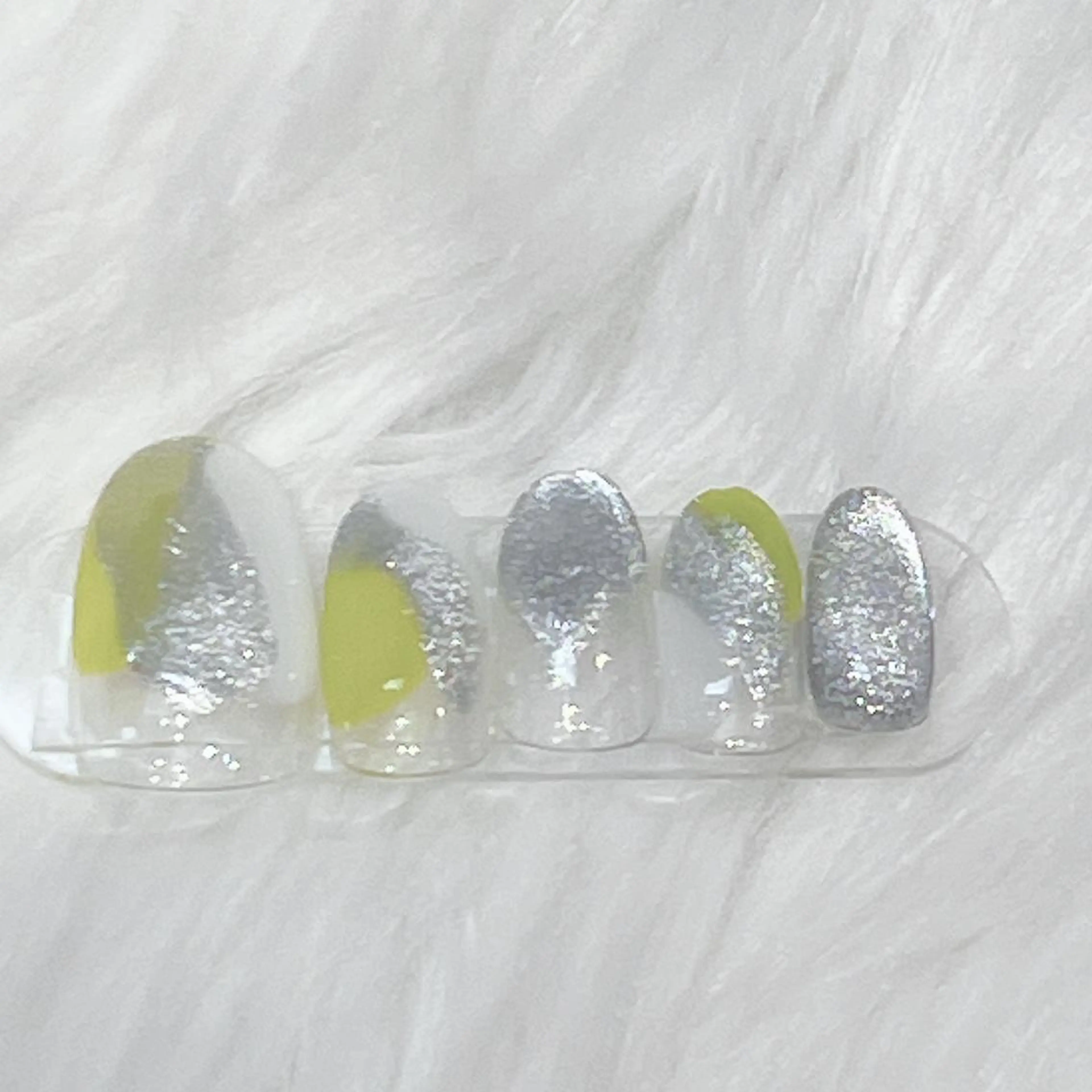 ネイル Tiary Nail Fのネイルデザイン