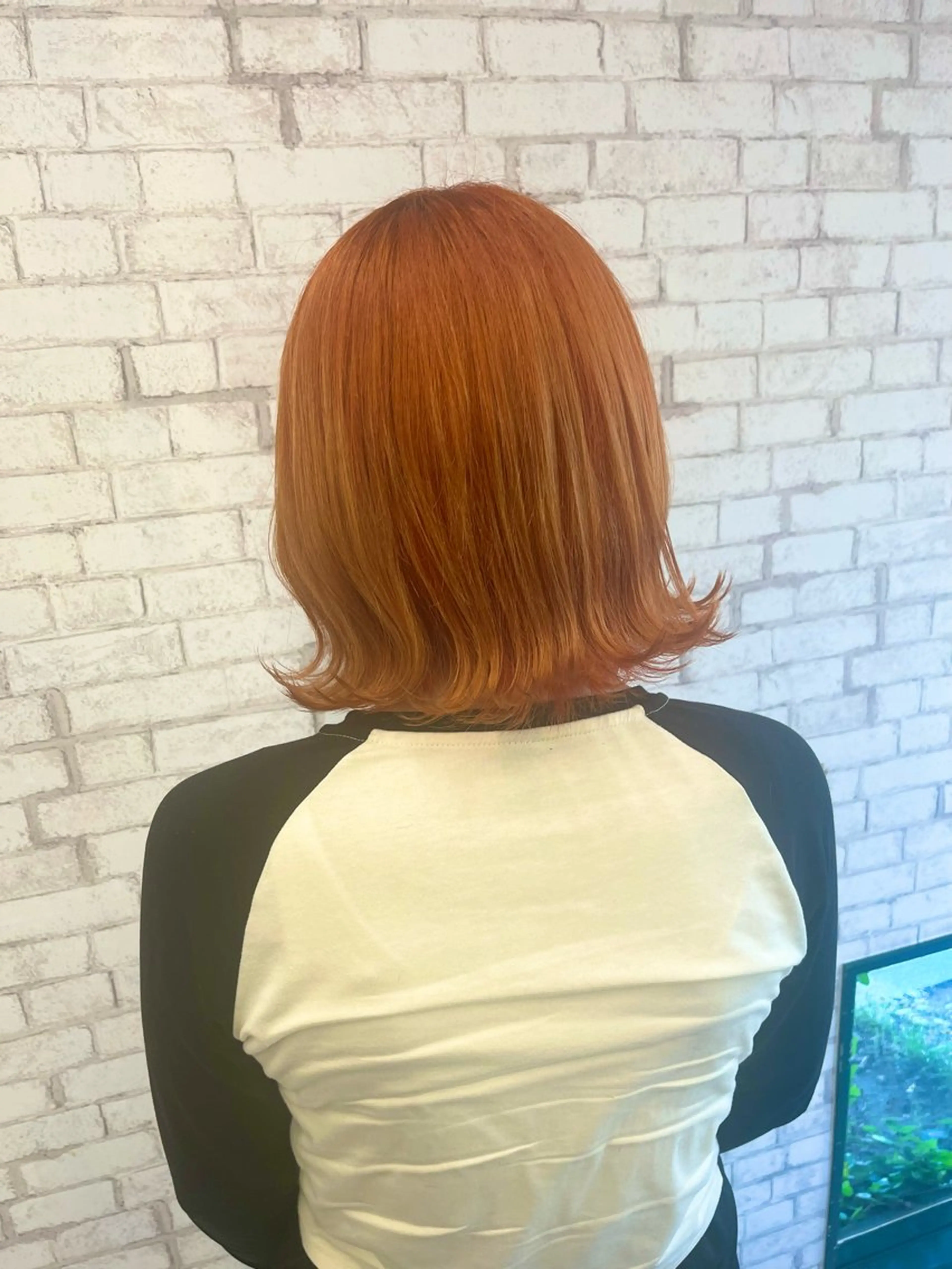 カラー ダブルカラー オレンジ Neoest Log ＋ bell所属・荒川 鈴菜のヘアスタイル