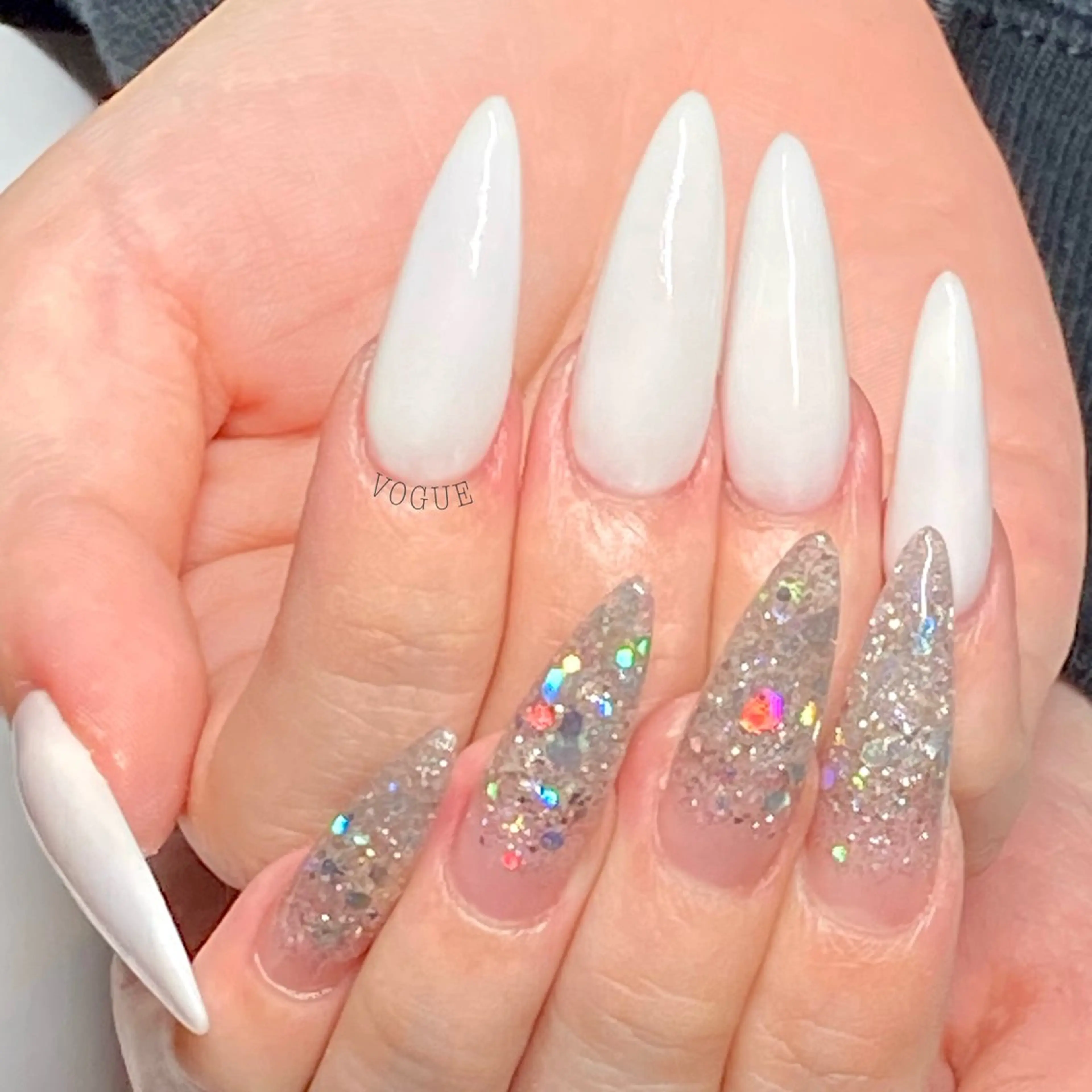 ネイル ハンドネイル VOGUE ×SWANのネイルデザイン