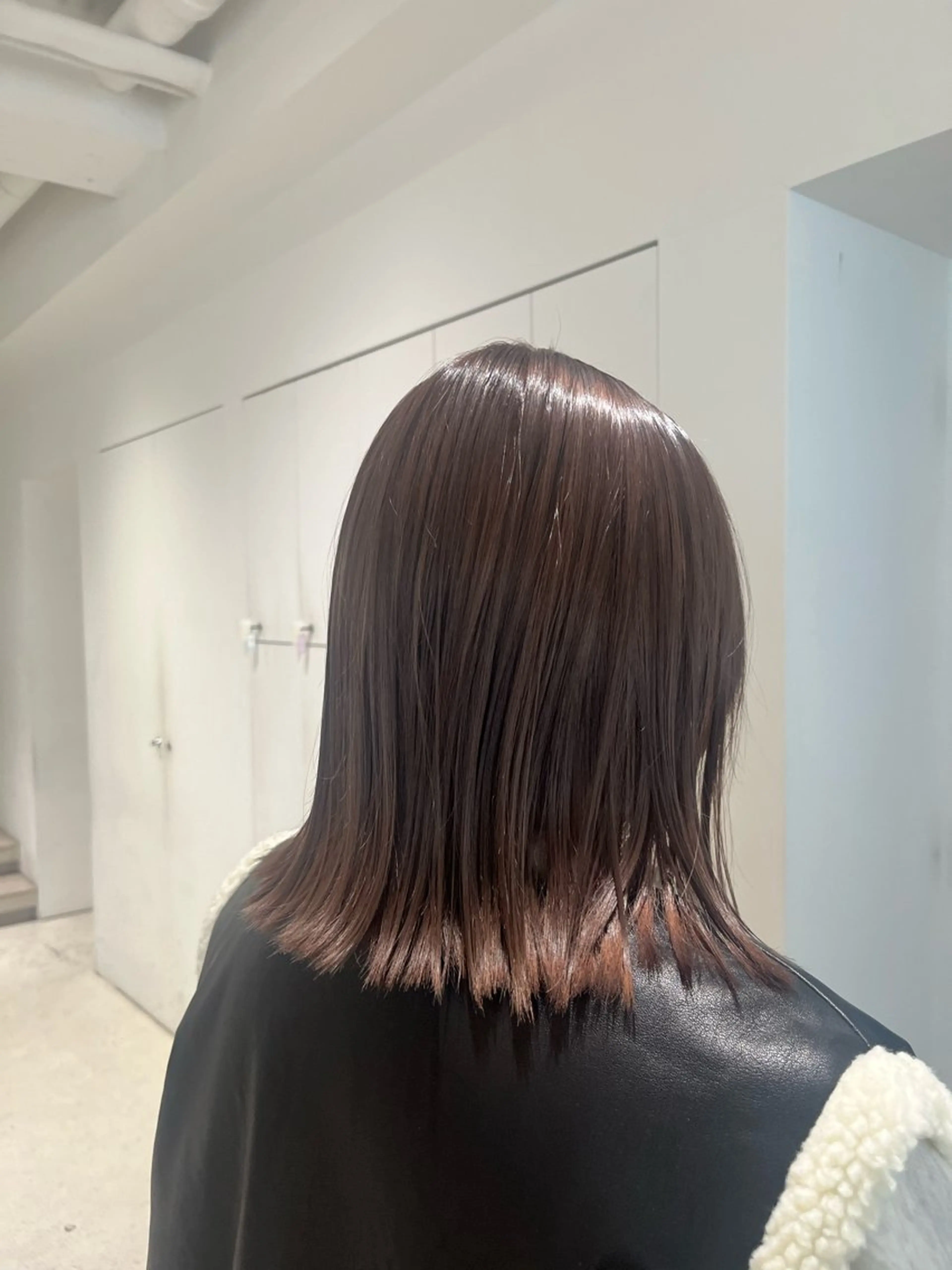 ミディアム 💇‍♀️loely 小島のヘアスタイル