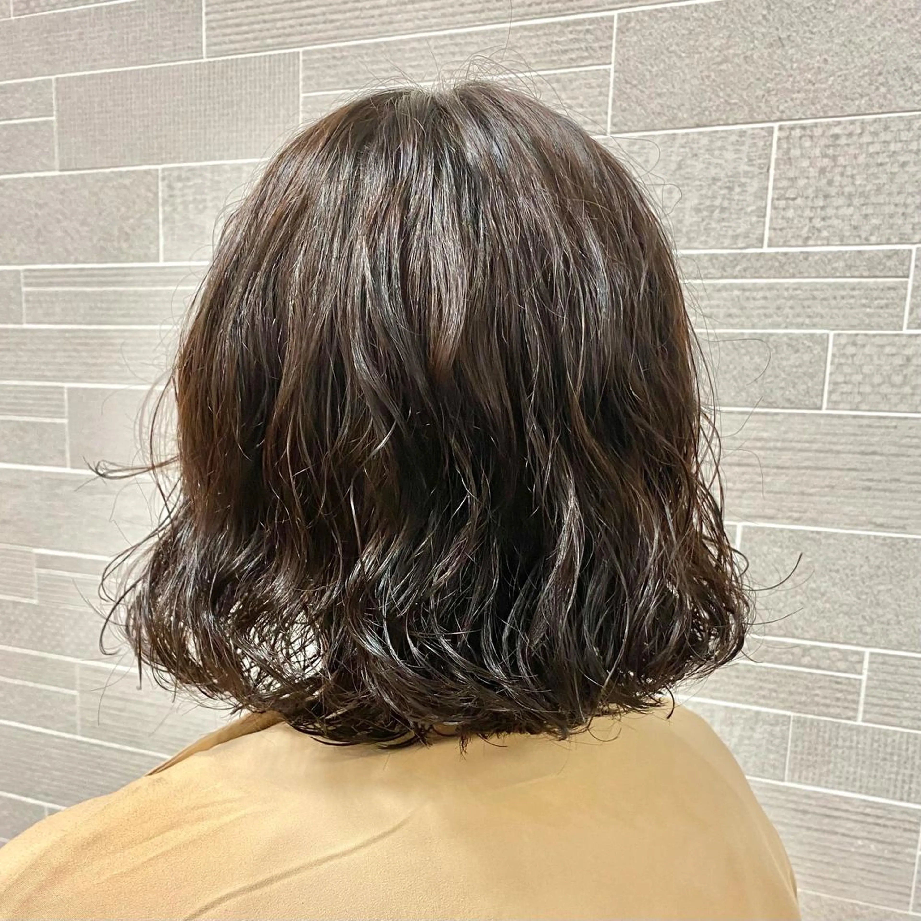 ミディアム 山崎 航のヘアスタイル