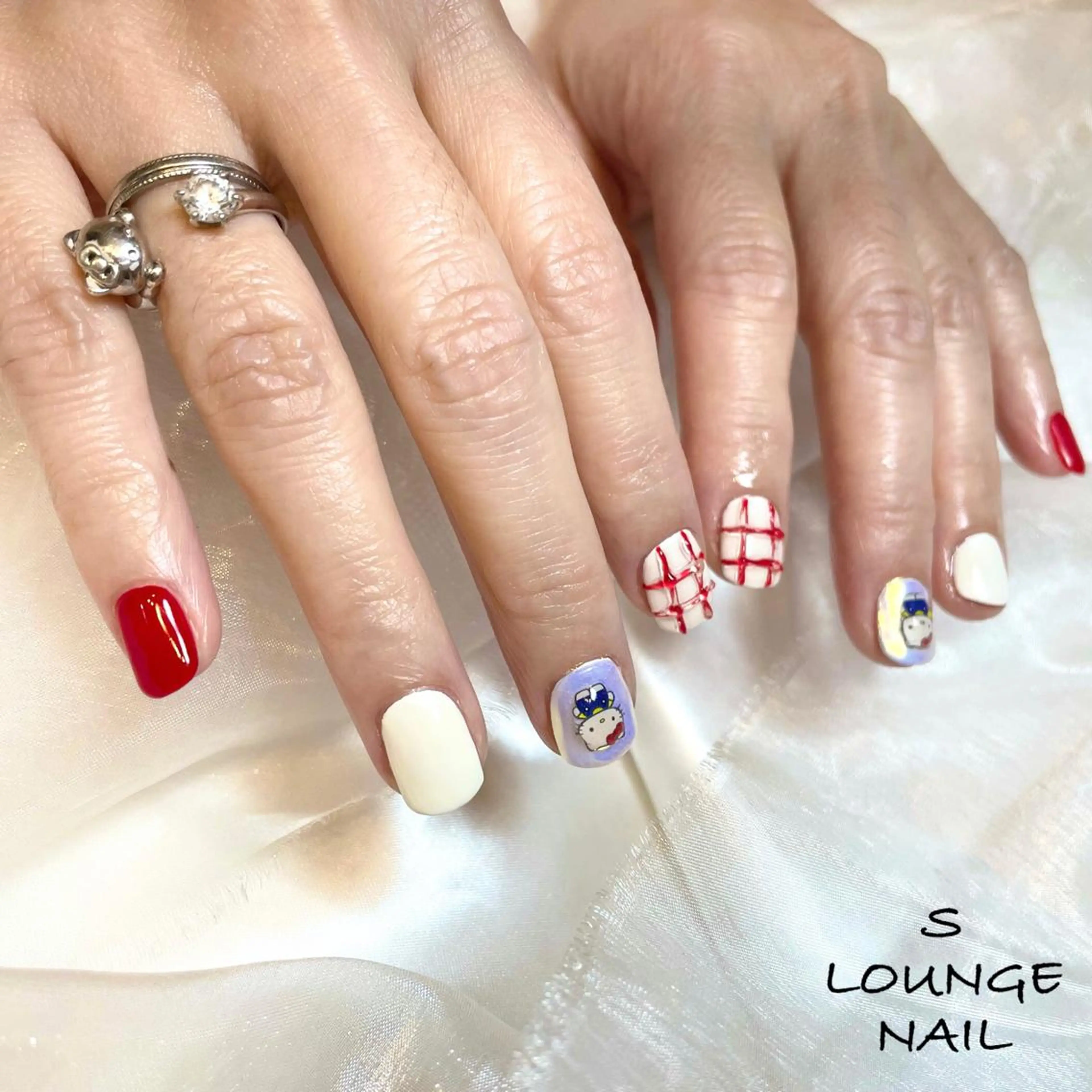ネイル オーロラネイル S LOUNGE NAIL所属・パーツたくさん🍓 SUMIのネイルデザイン