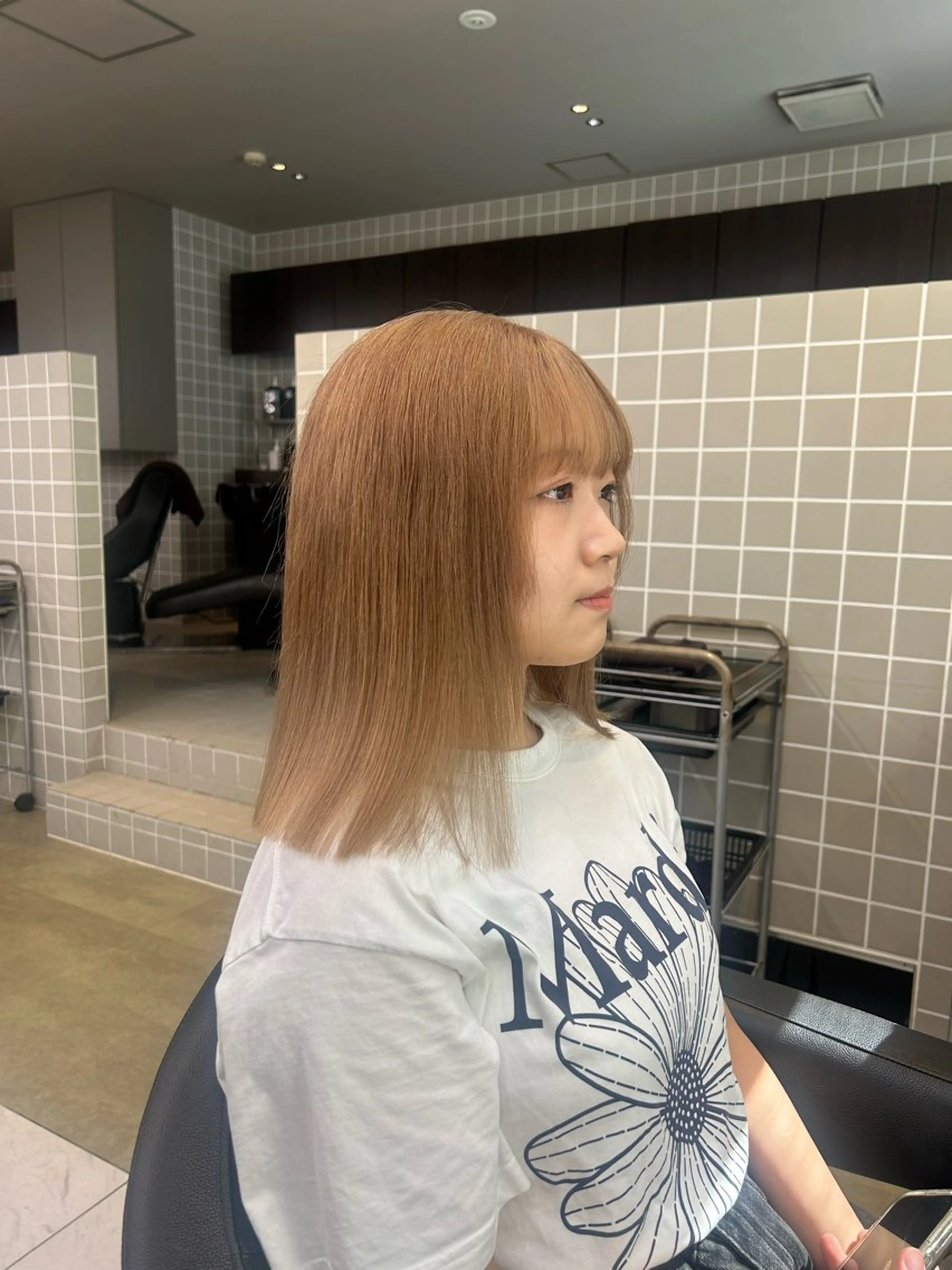 カラー ヘアカラー トリートメント 透明感ベージュ🤎 ナチュラルレイヤーのヘアスタイル